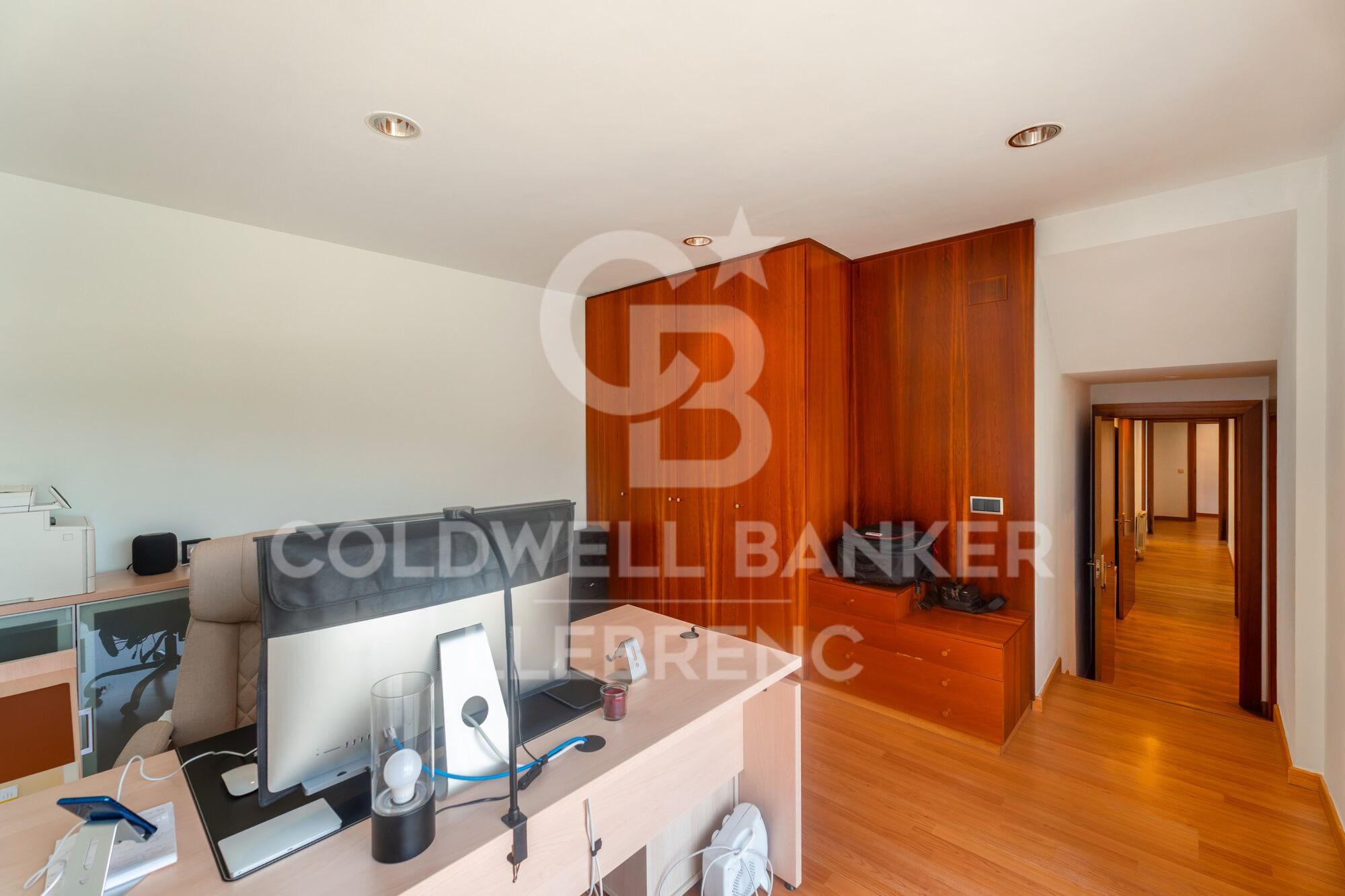 Espectacular casa en venta y alquiler en Vallvidrera con jardín y piscina