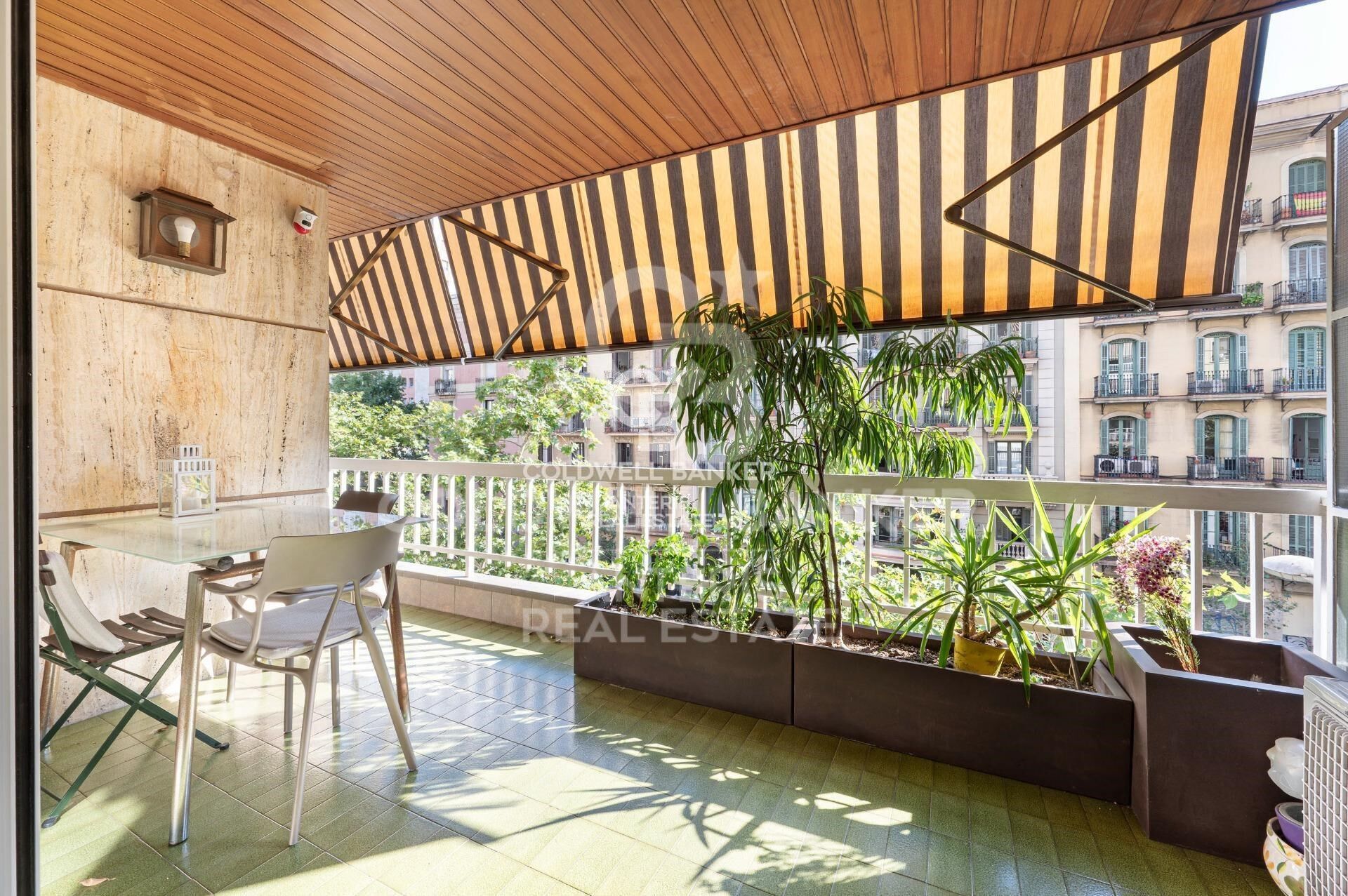 Exclusive Home with Terrace in the Heart of L'Esquerra de l'Eixample