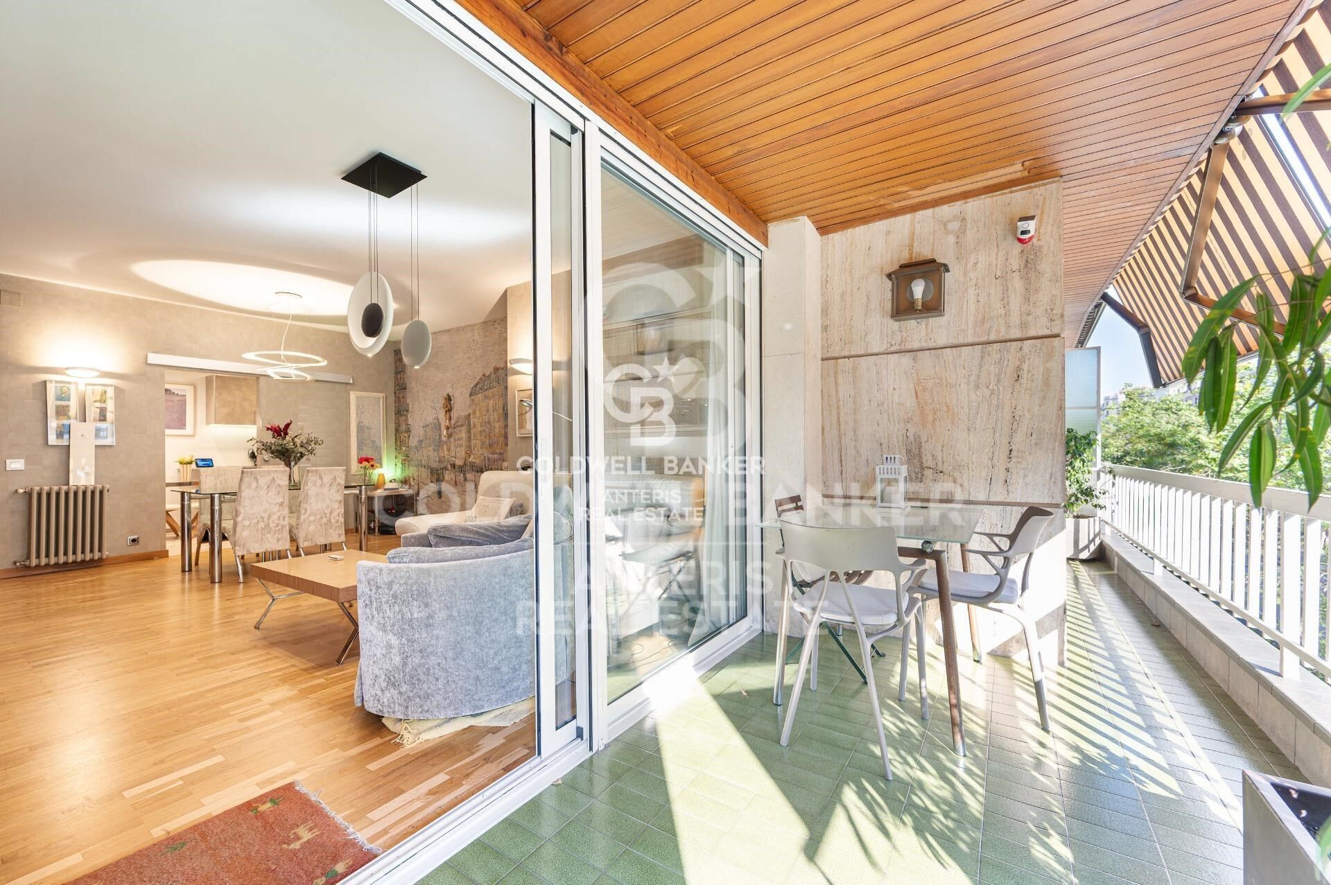 Exclusive Home with Terrace in the Heart of L'Esquerra de l'Eixample