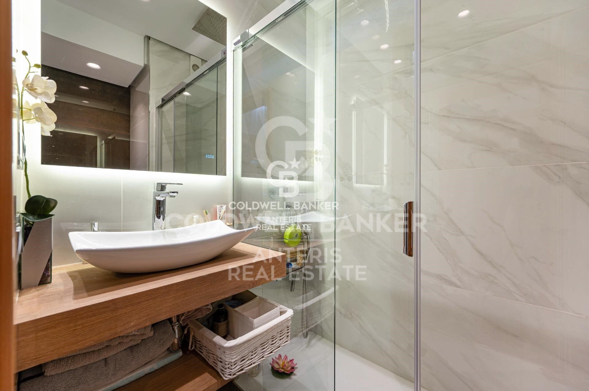 Exclusive Home with Terrace in the Heart of L'Esquerra de l'Eixample