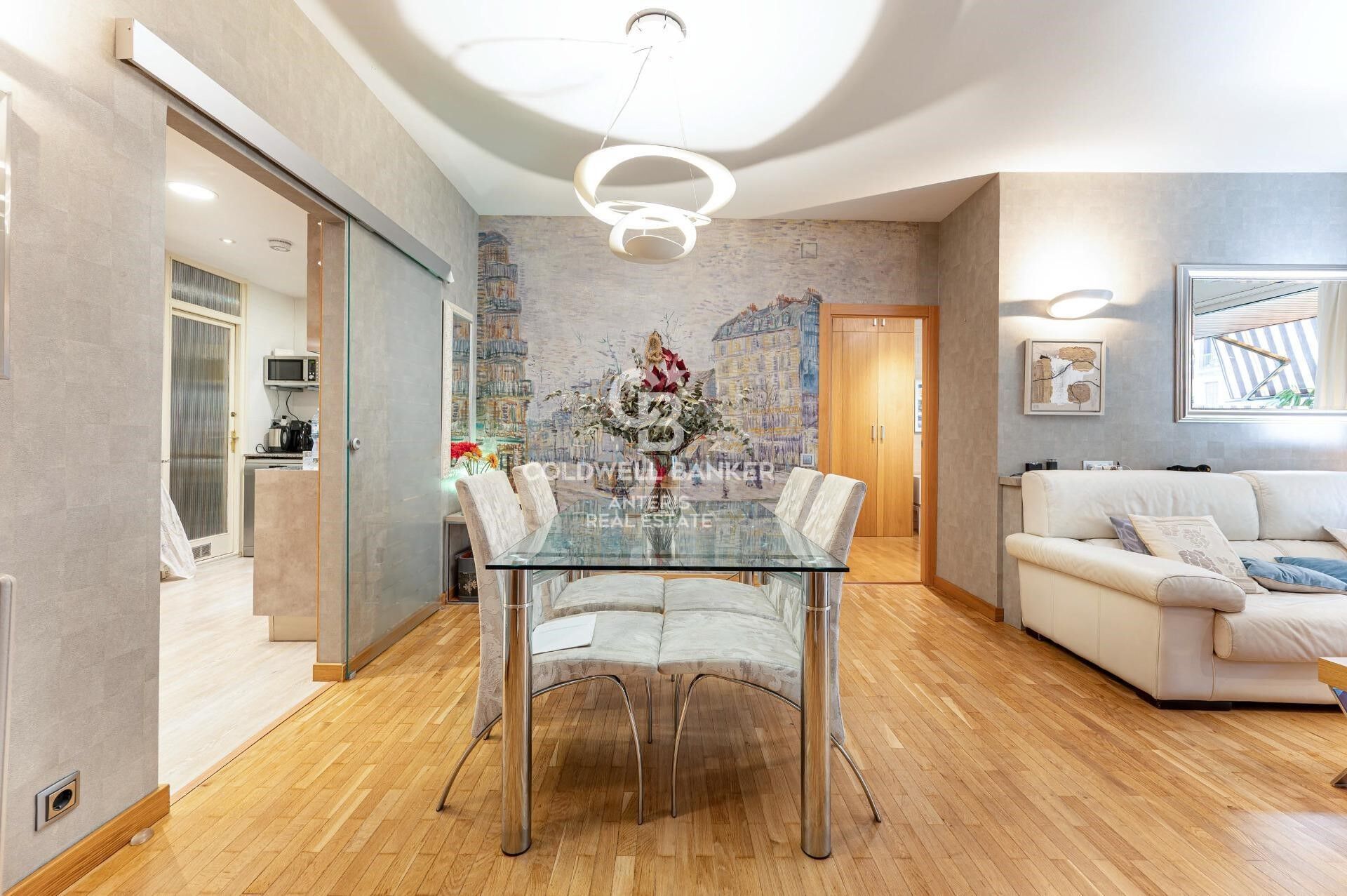 Exclusive Home with Terrace in the Heart of L'Esquerra de l'Eixample