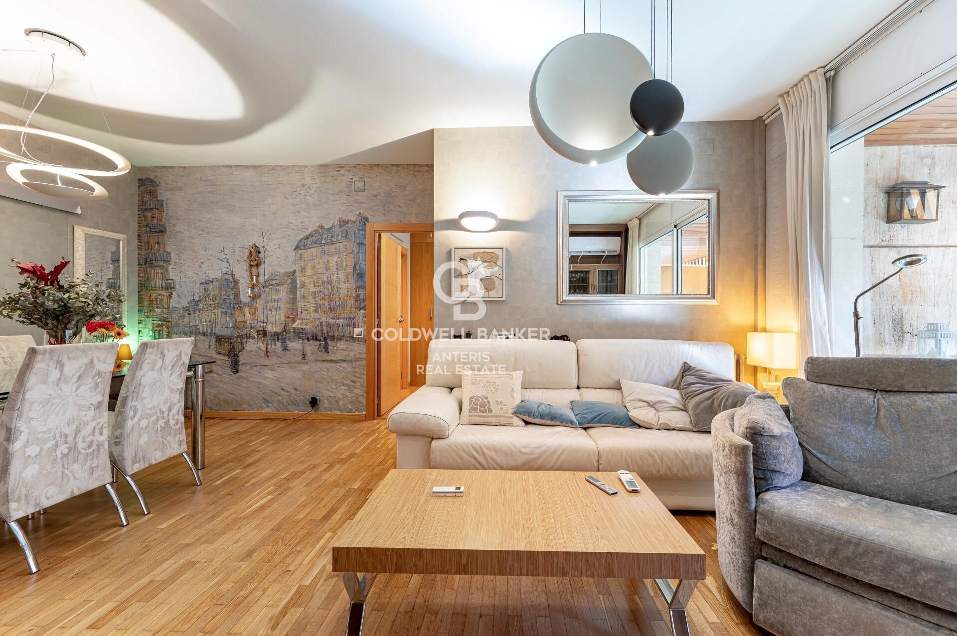 Exclusive Home with Terrace in the Heart of L'Esquerra de l'Eixample