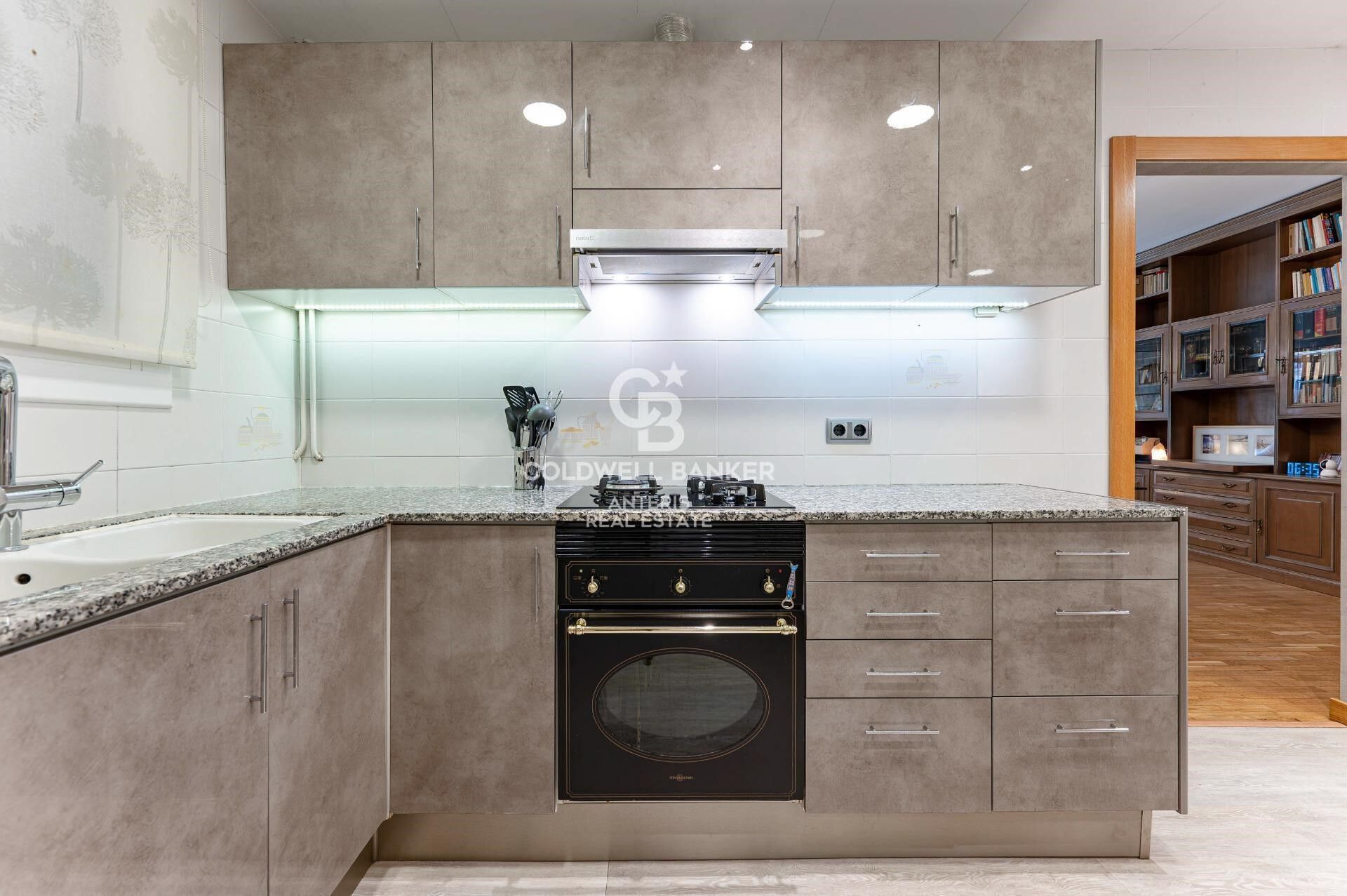Exclusive Home with Terrace in the Heart of L'Esquerra de l'Eixample