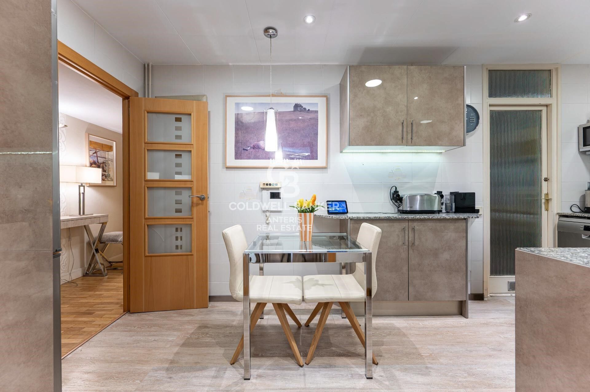 Exclusive Home with Terrace in the Heart of L'Esquerra de l'Eixample