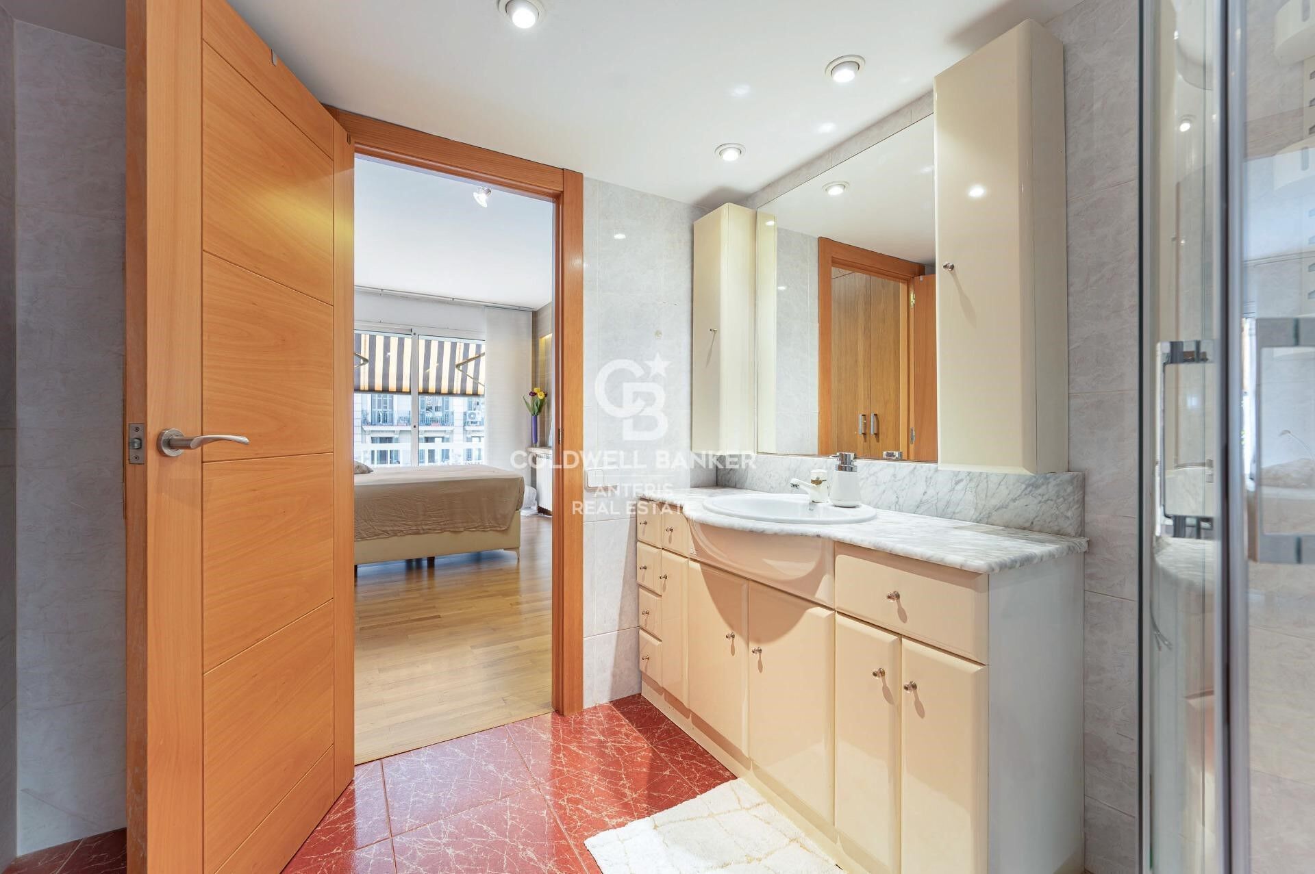 Exclusive Home with Terrace in the Heart of L'Esquerra de l'Eixample