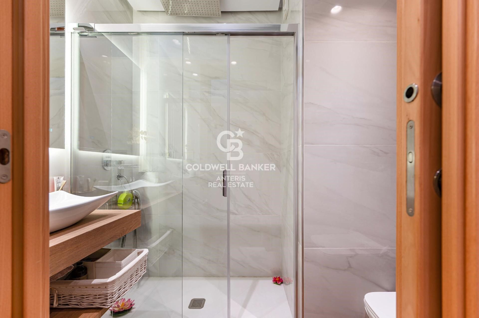 Exclusive Home with Terrace in the Heart of L'Esquerra de l'Eixample