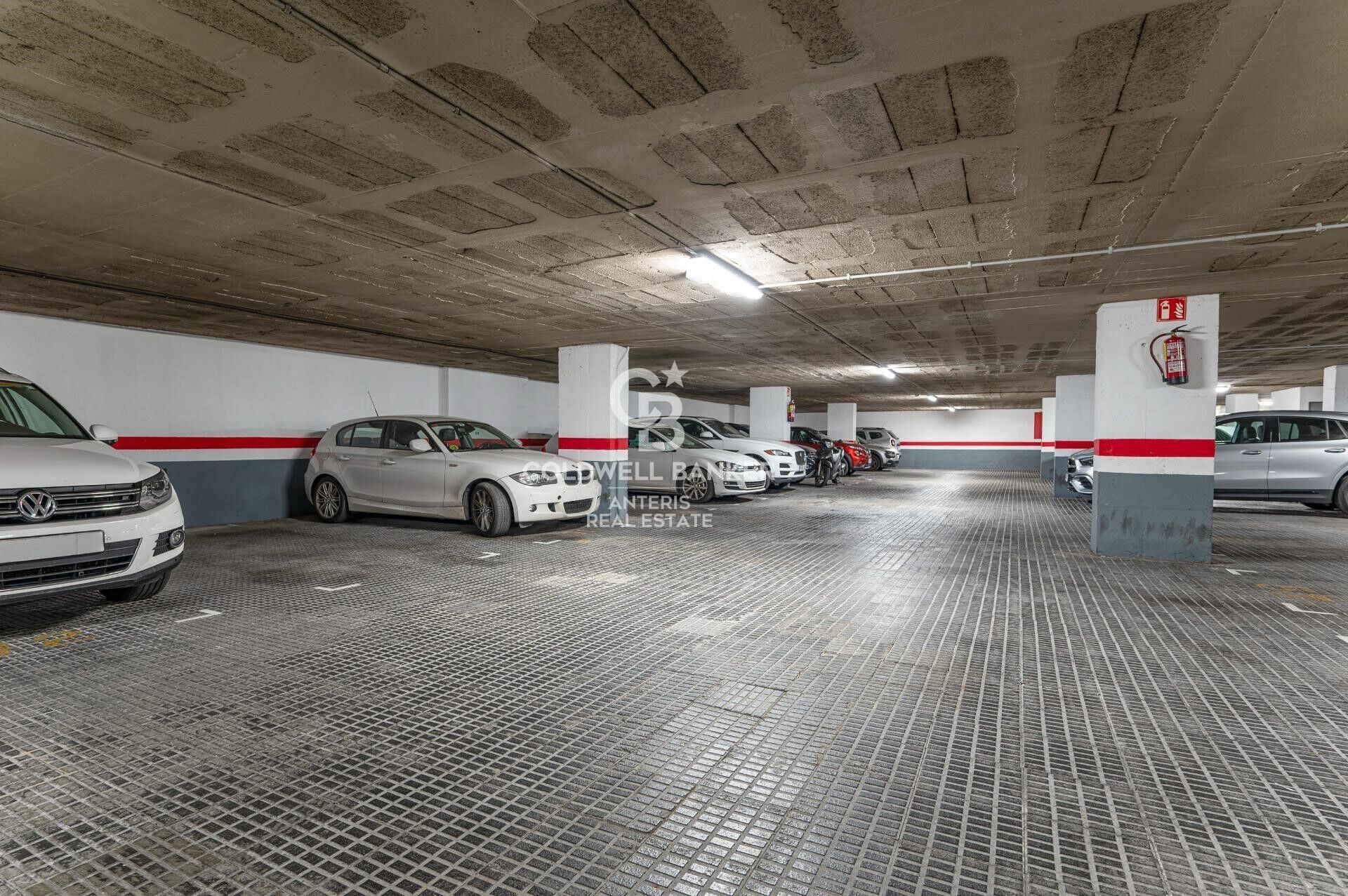 Exclusive Home with Terrace in the Heart of L'Esquerra de l'Eixample