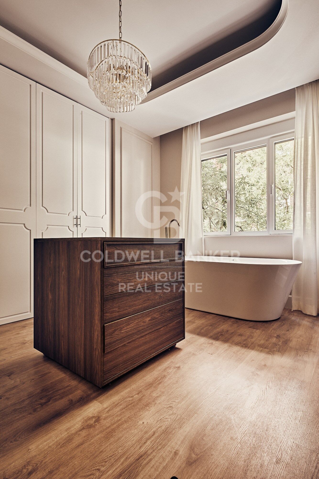 Exklusives renoviertes Haus mit Terrasse und Garage