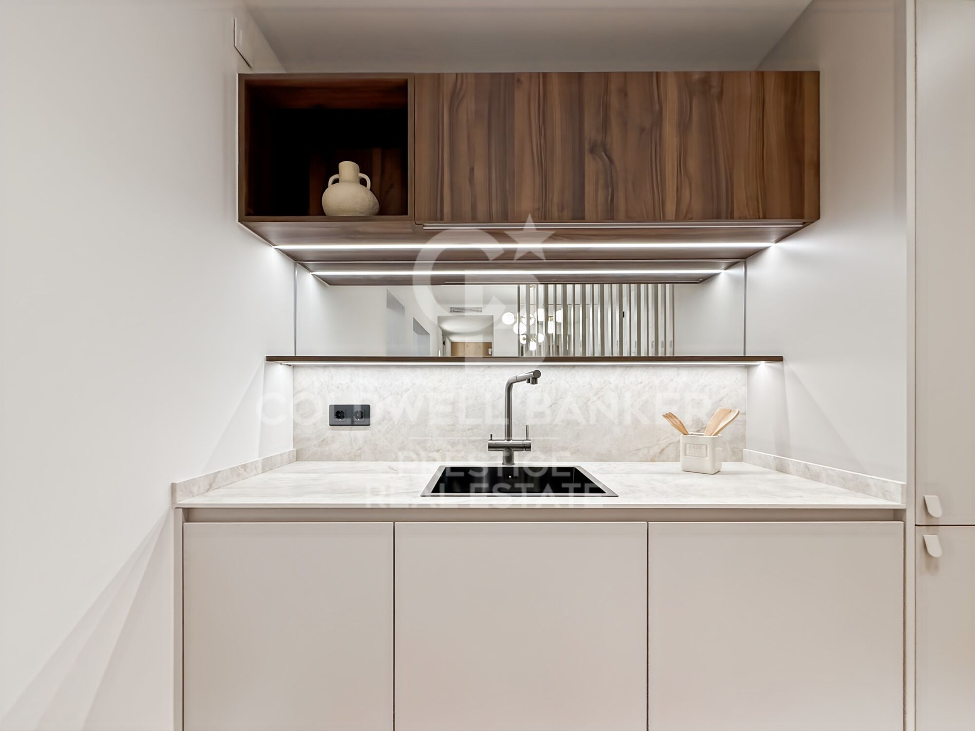 Sant Gervasi: 3 dobles, 3 baños, terraza y parking opcional