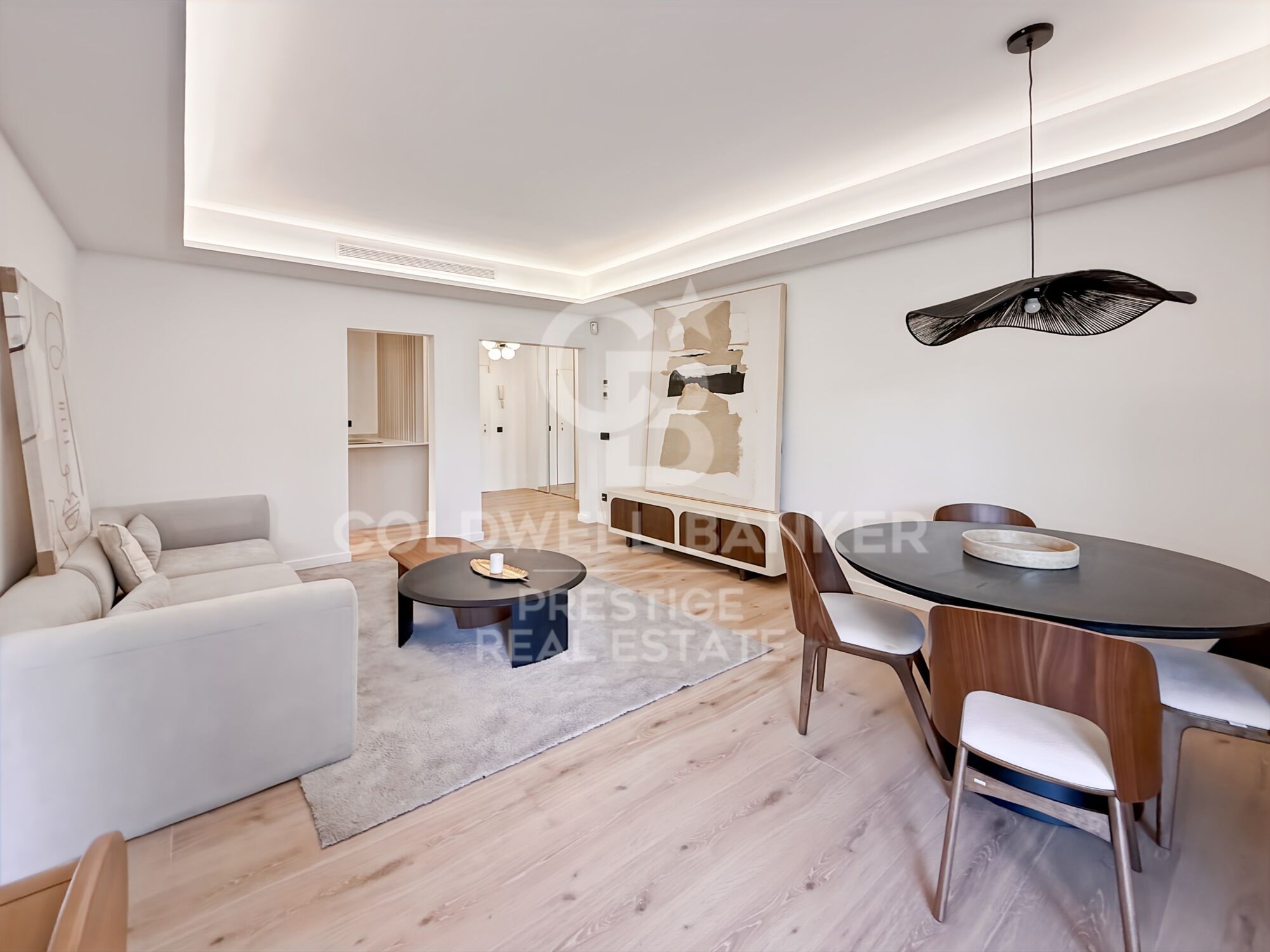 Sant Gervasi: 3 Double Bedrooms, 3 Bathrooms, Terrace & Optional Parking