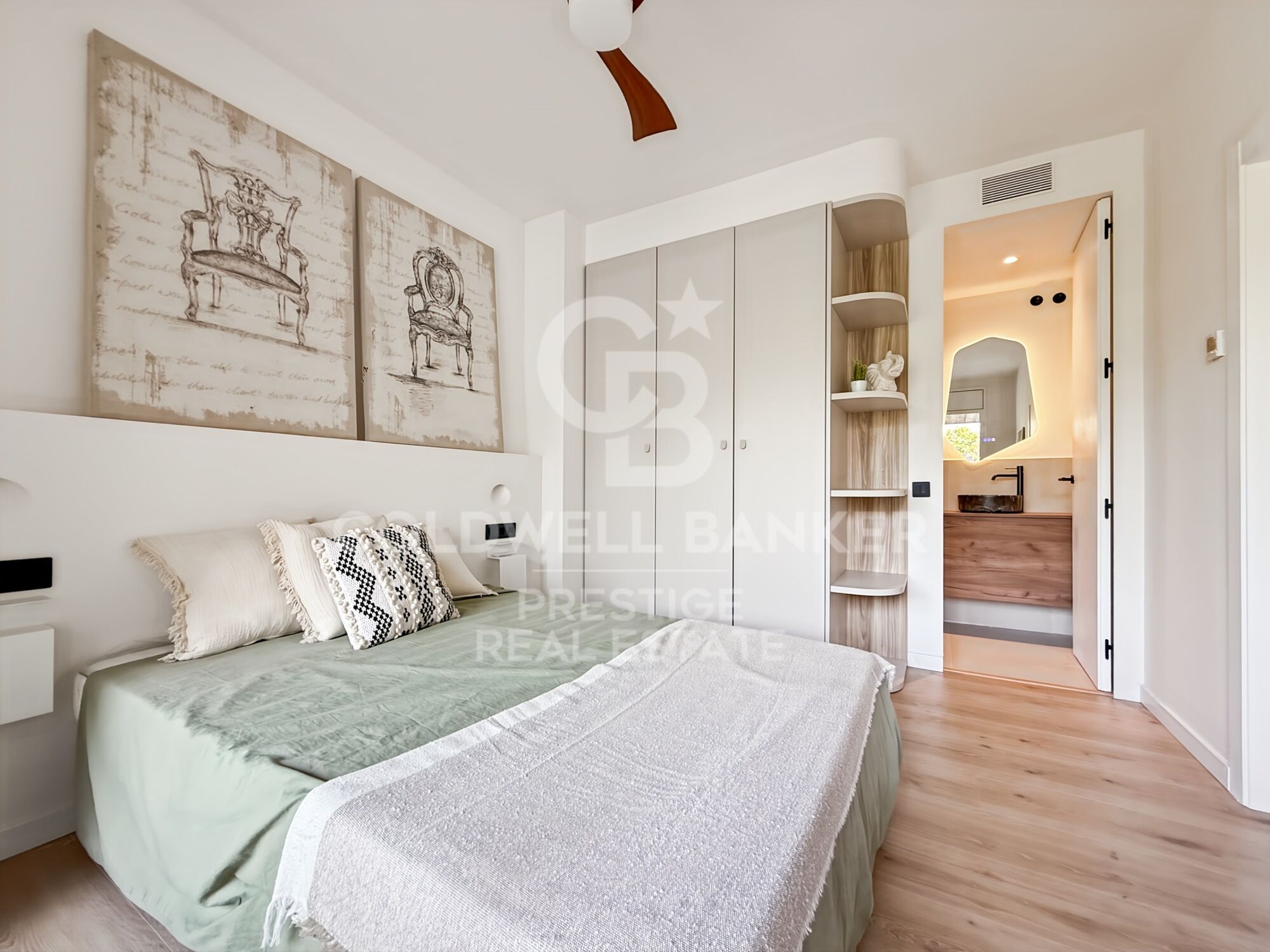 Sant Gervasi: 3 Double Bedrooms, 3 Bathrooms, Terrace & Optional Parking
