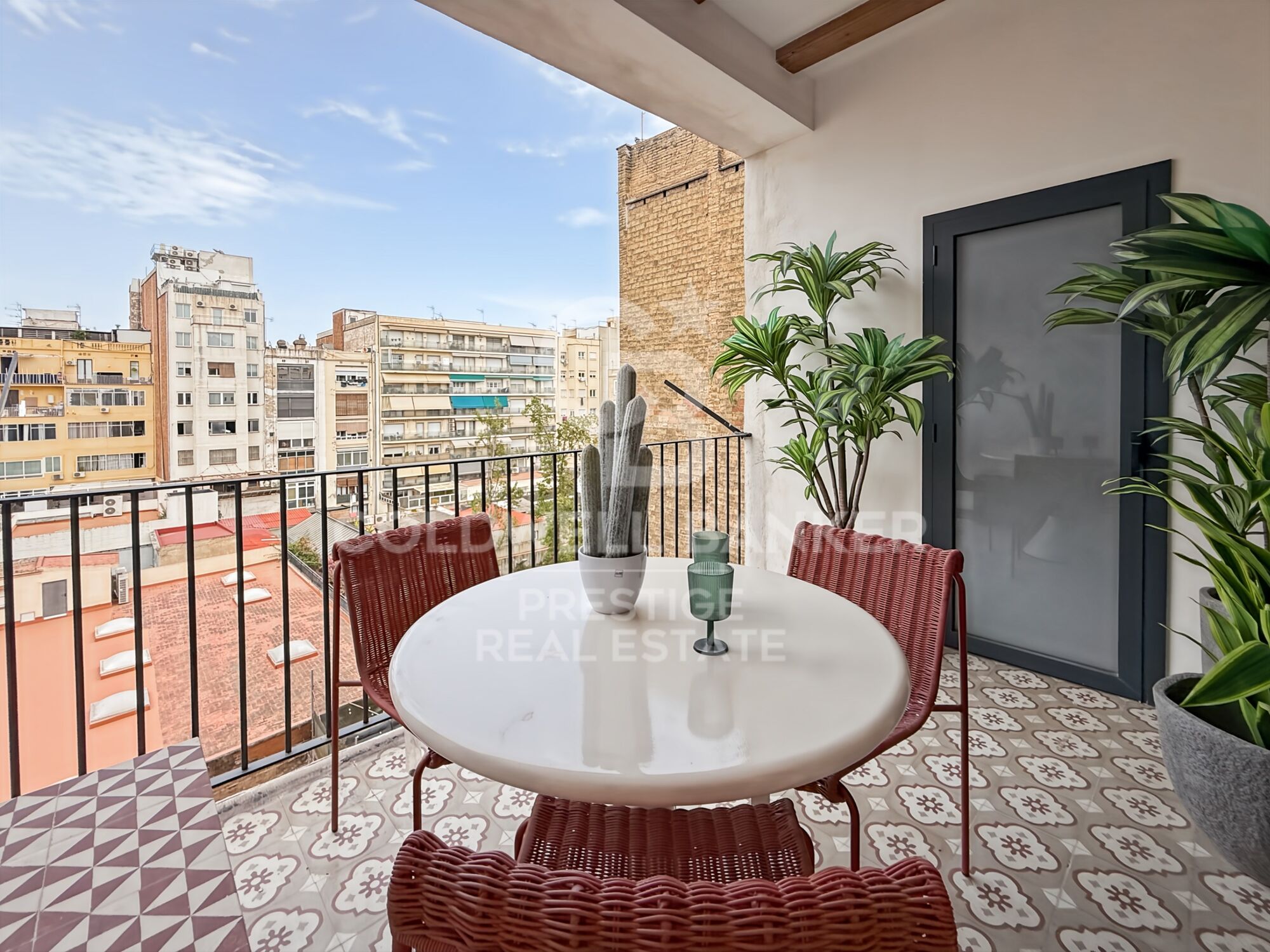 Renovated Apartment with Terrace in Eixample, Barcelona