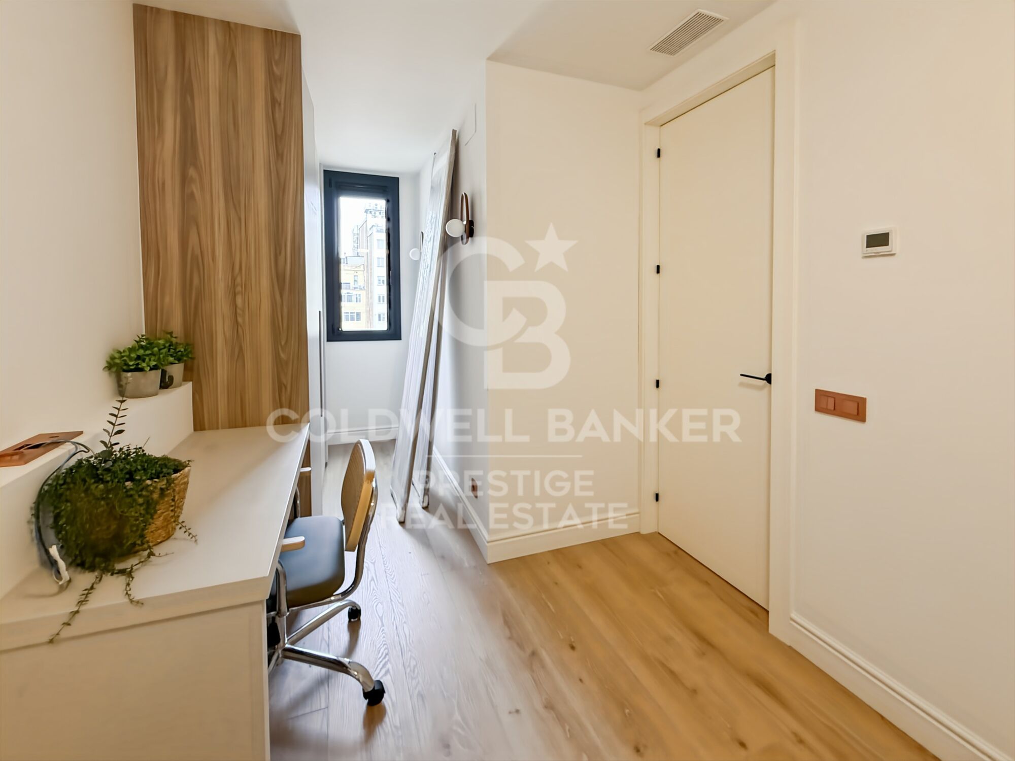 Appartement rénové avec terrasse dans l'Eixample, Barcelone