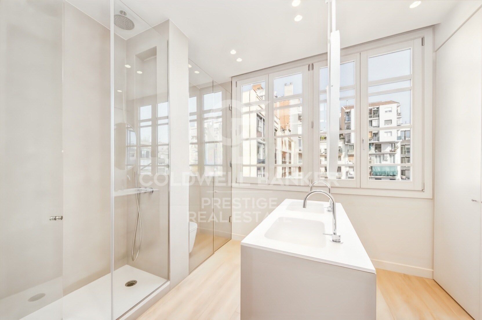 Élégant appartement rénové a neuf de 140 m² dans l'axe piétonnier de Consell de Cent | Quadrat d'Or