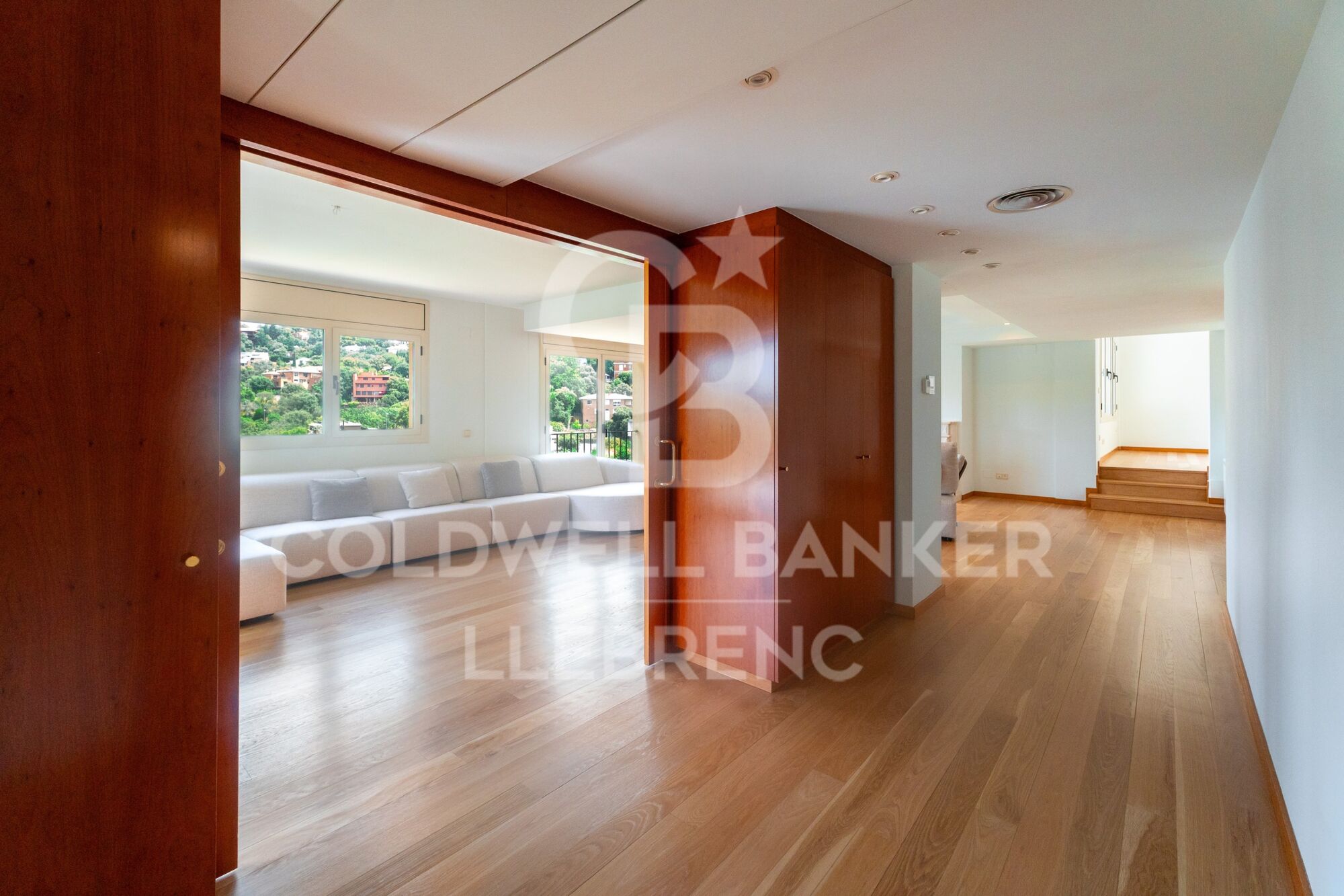Espectacular casa en venta y alquiler en Vallvidrera con jardín y piscina