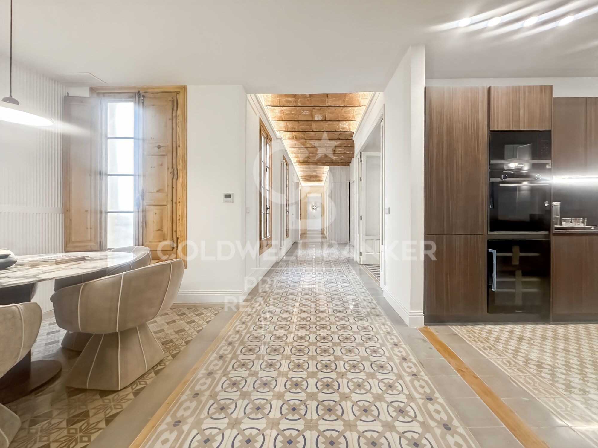 Exclusiva propiedad señorial de 228 m² reformada en Eixample (Diputació / Bruc)