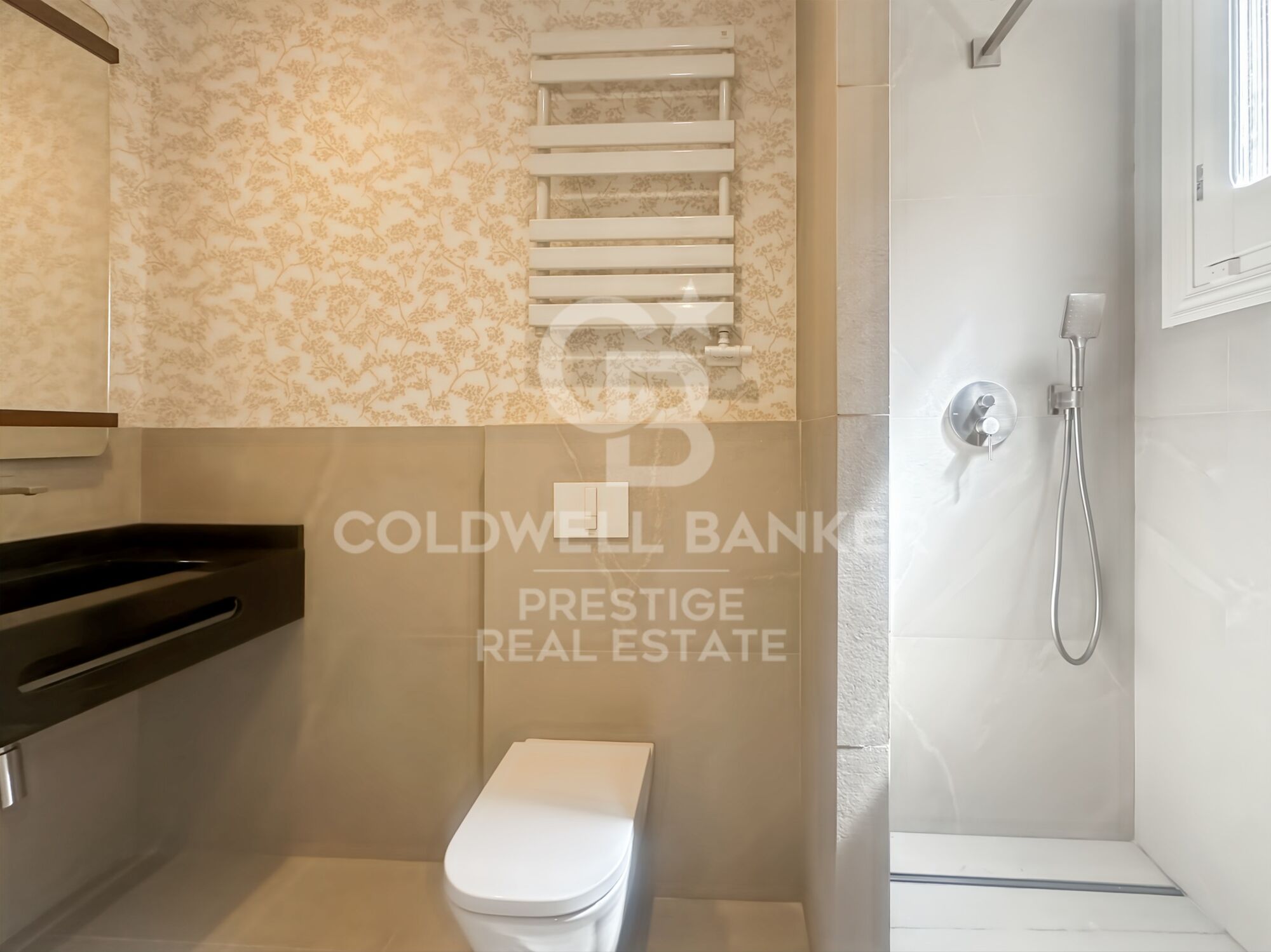 Exclusivité : Propriété de maître rénovée de 228 m² à l'Eixample (Diputació / Bruc)