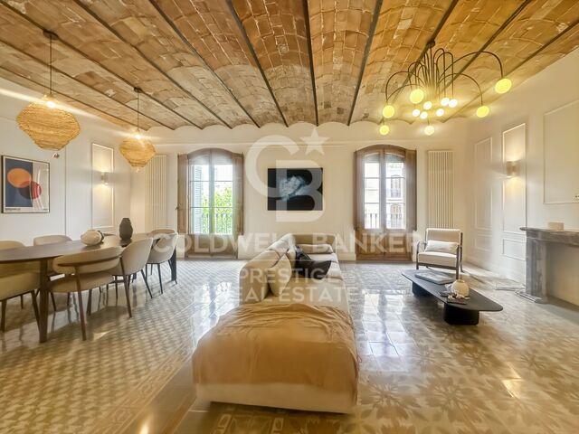 Exclusiva propiedad señorial de 228 m² reformada en Eixample (Diputació / Bruc)