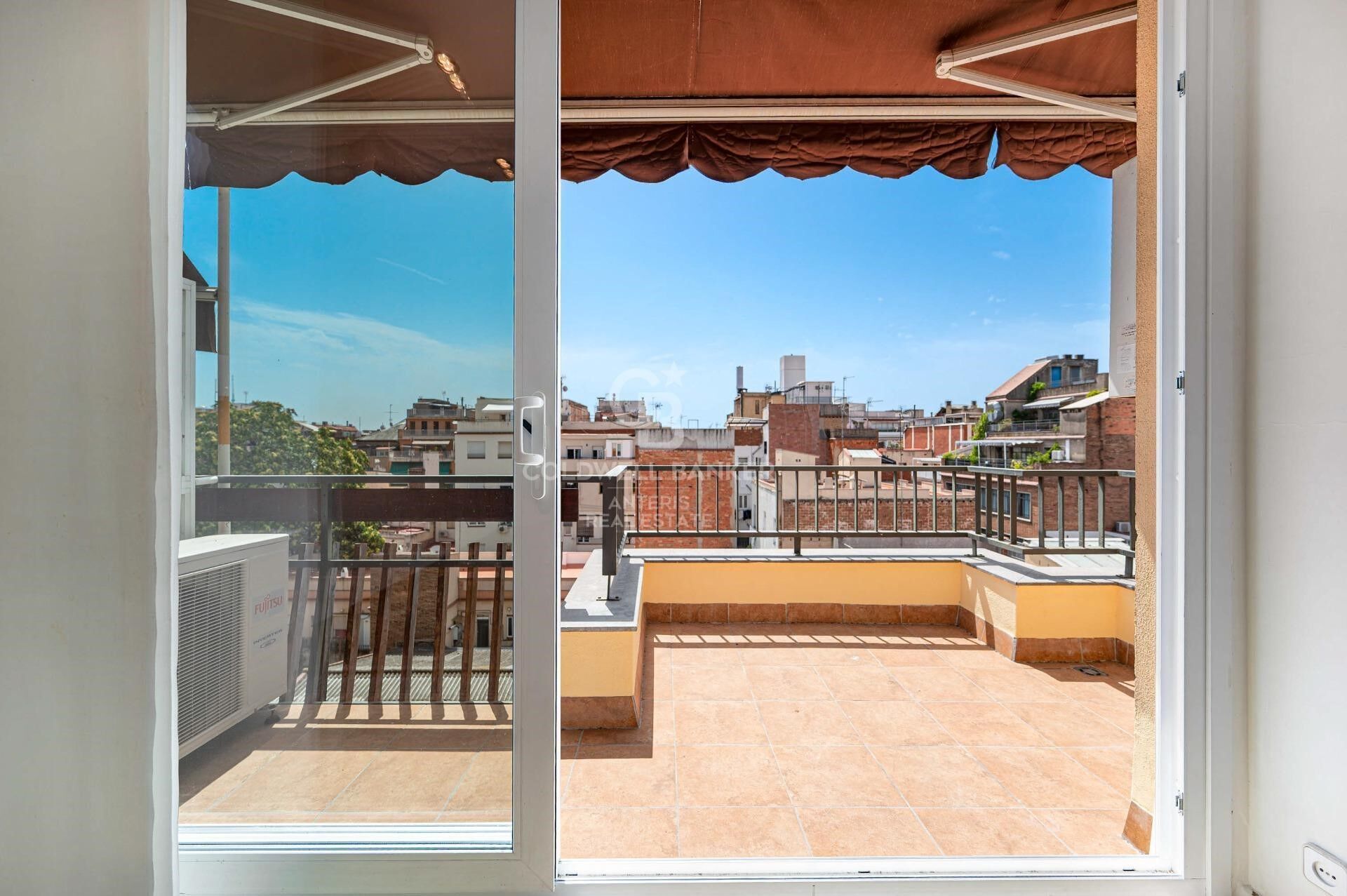 Ático dúplex con dos terrazas en la Vila de Gràcia