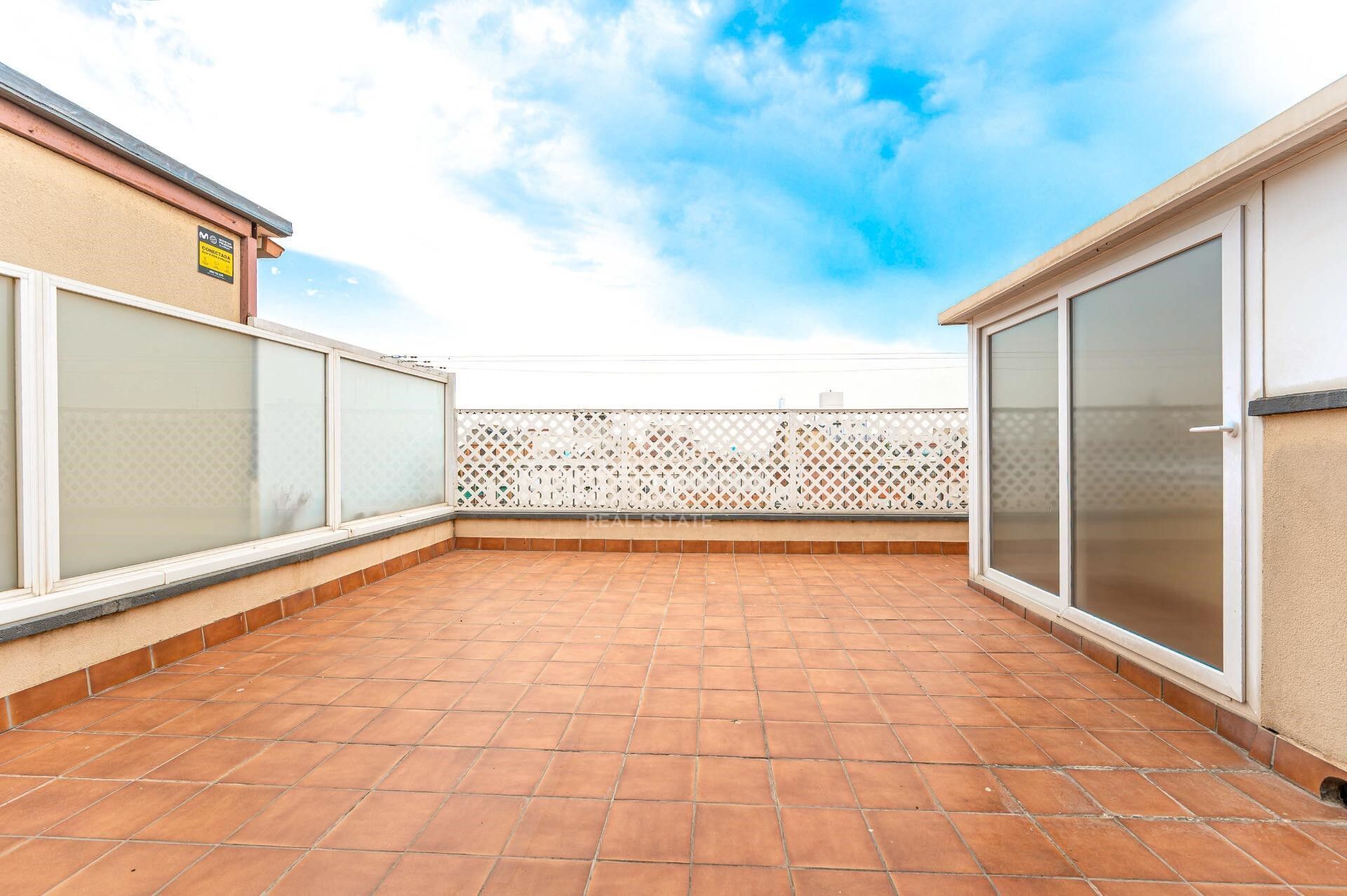 Duplex Penthouse with Two Terraces in Vila de Gràcia