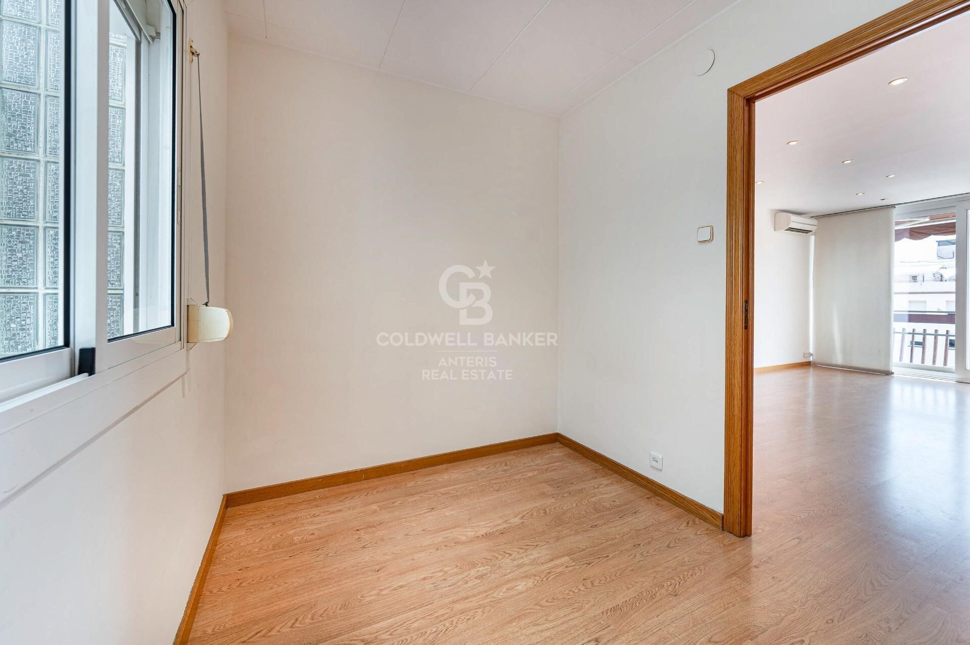 Duplex Penthouse with Two Terraces in Vila de Gràcia