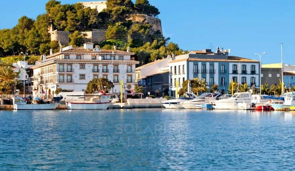 Nouvel appartement construit près de la plage à Dénia