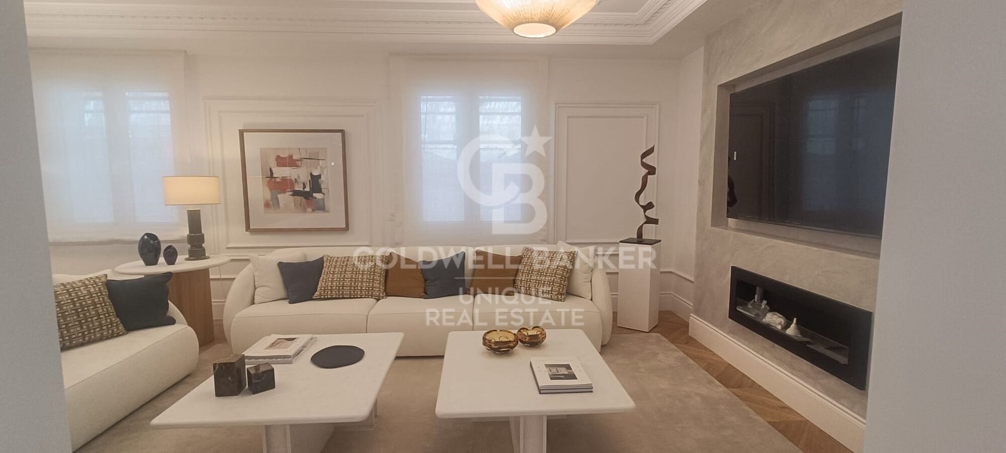 Flat 5 Bedrooms Sale Madrid