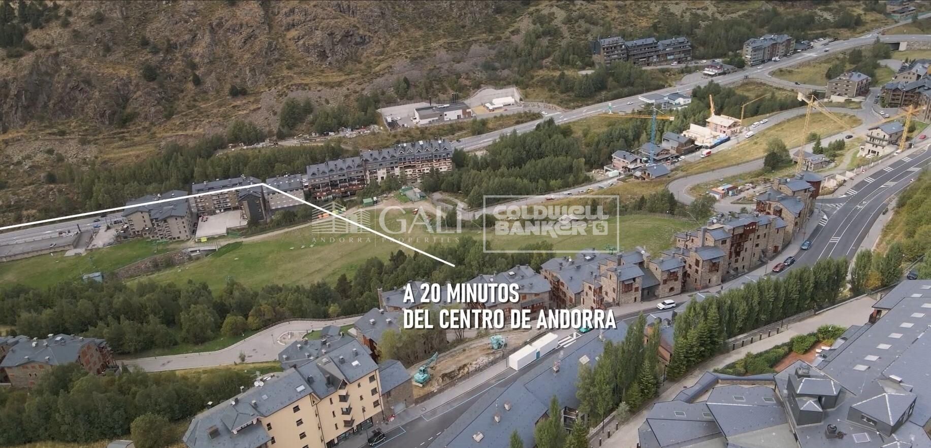 Apartment 4 Bedrooms Rent Canillo