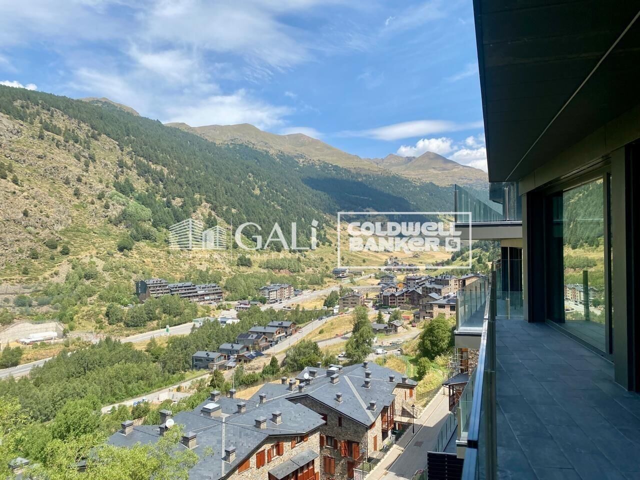 Apartment 4 Bedrooms Rent Canillo