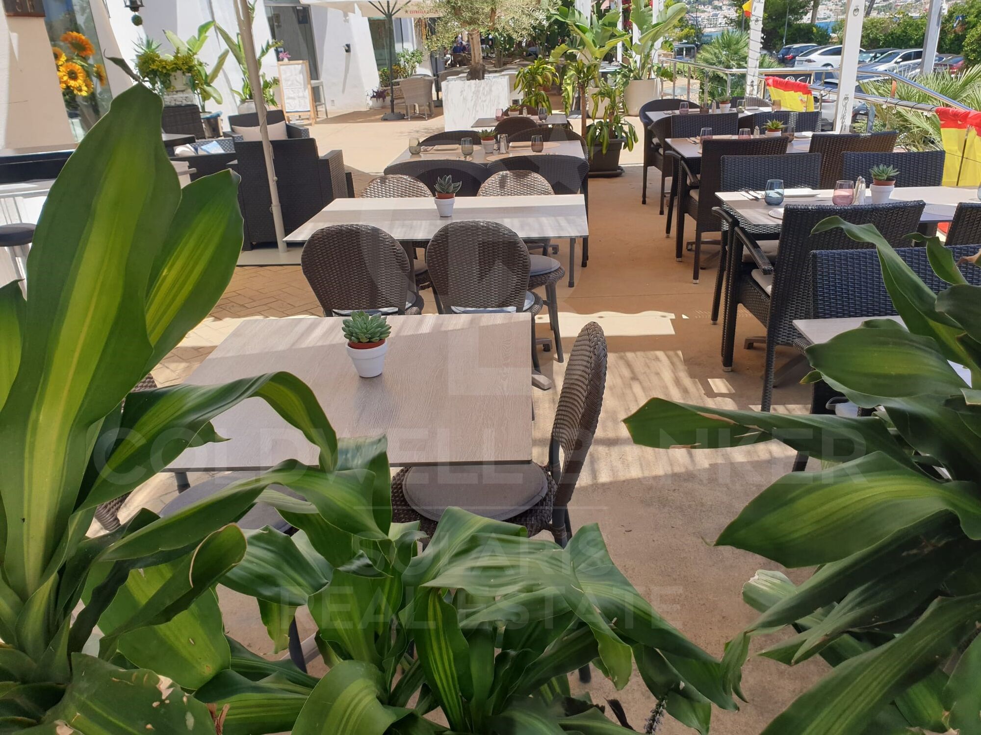 Seafront restaurant in Moraira - Costa Blanca | Premium location with terrace and great potential