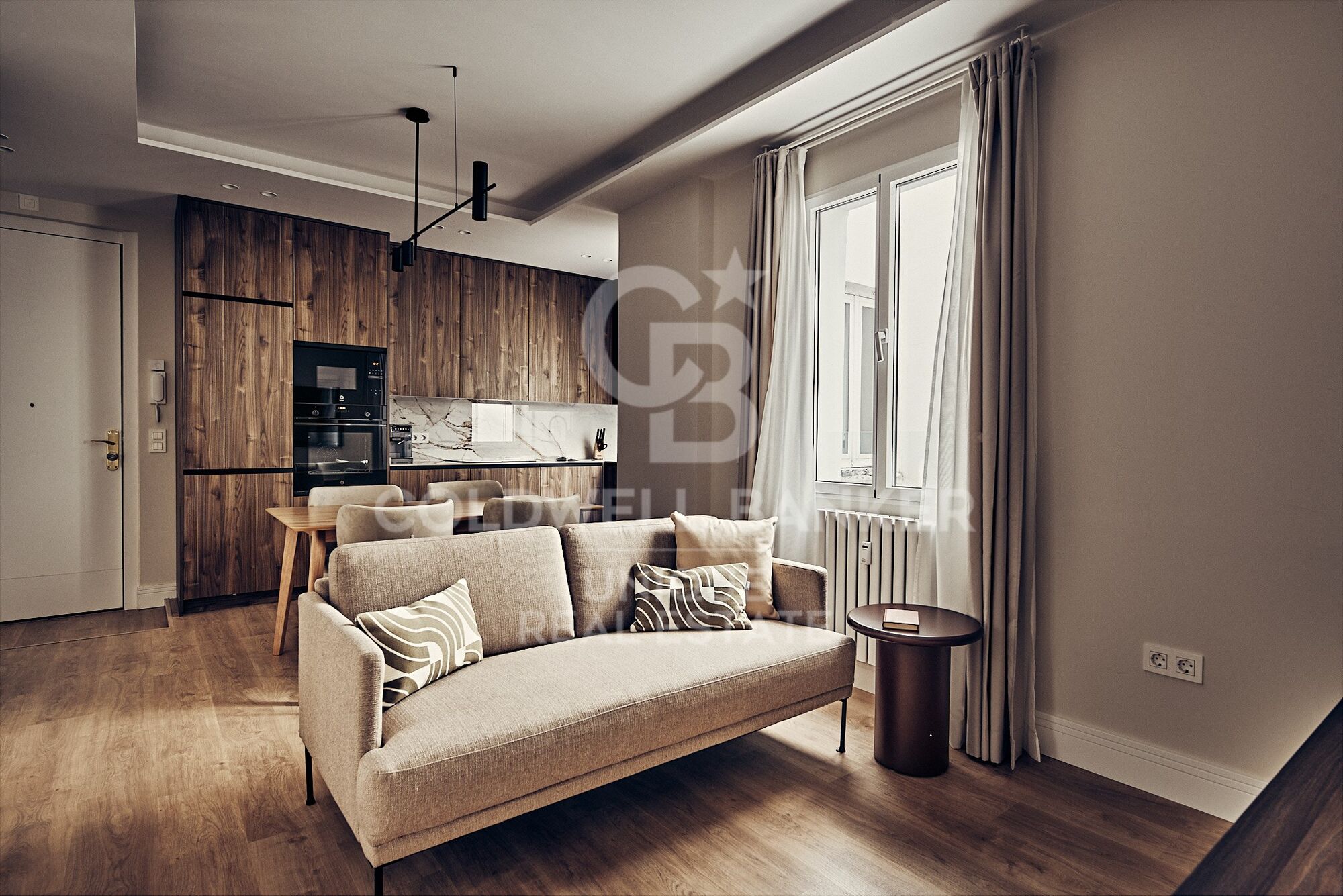 2-Bedroom Apartment in Lista