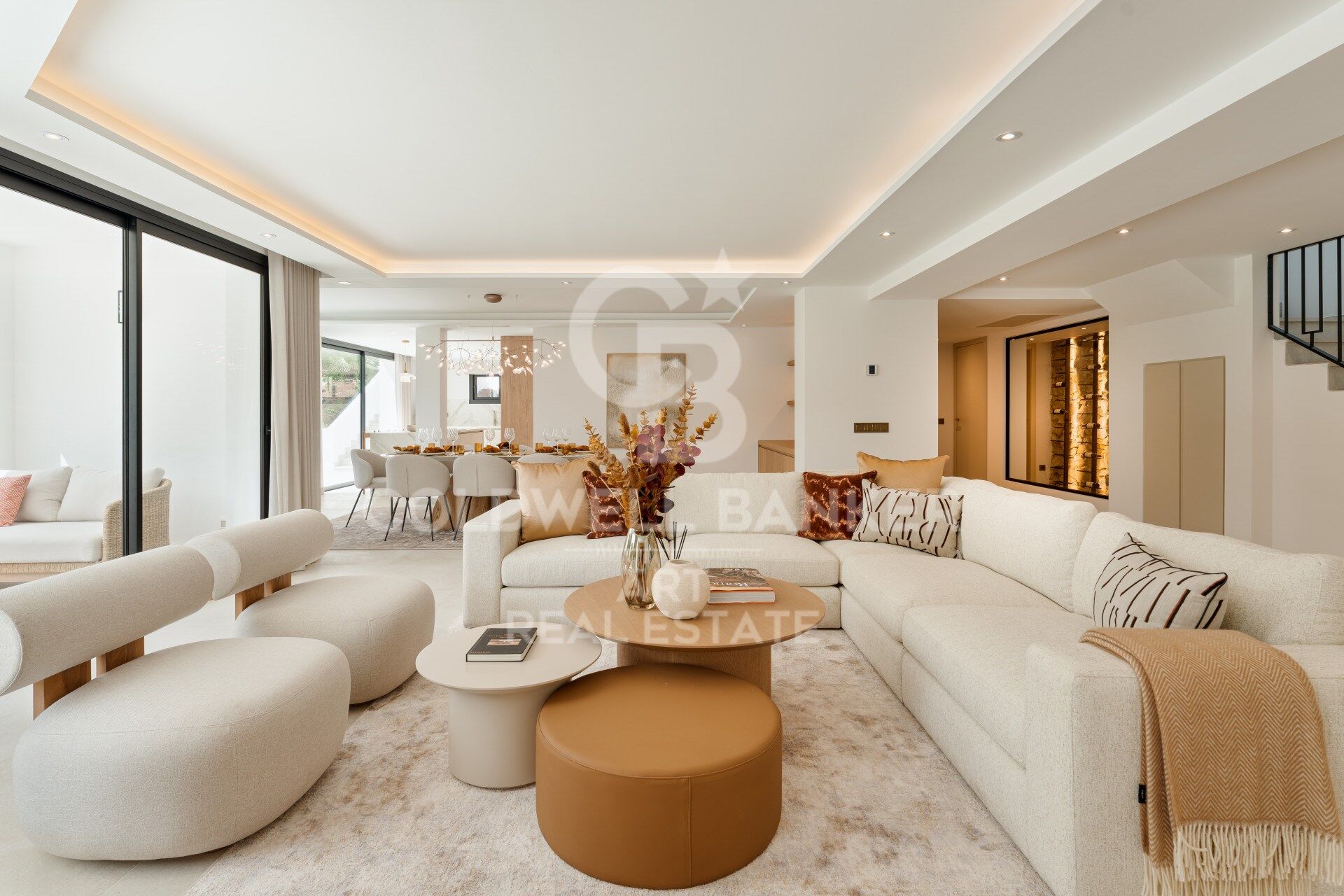 Exclusiva villa contemporánea con vistas al mar en Rocío de Nagüeles, Marbella