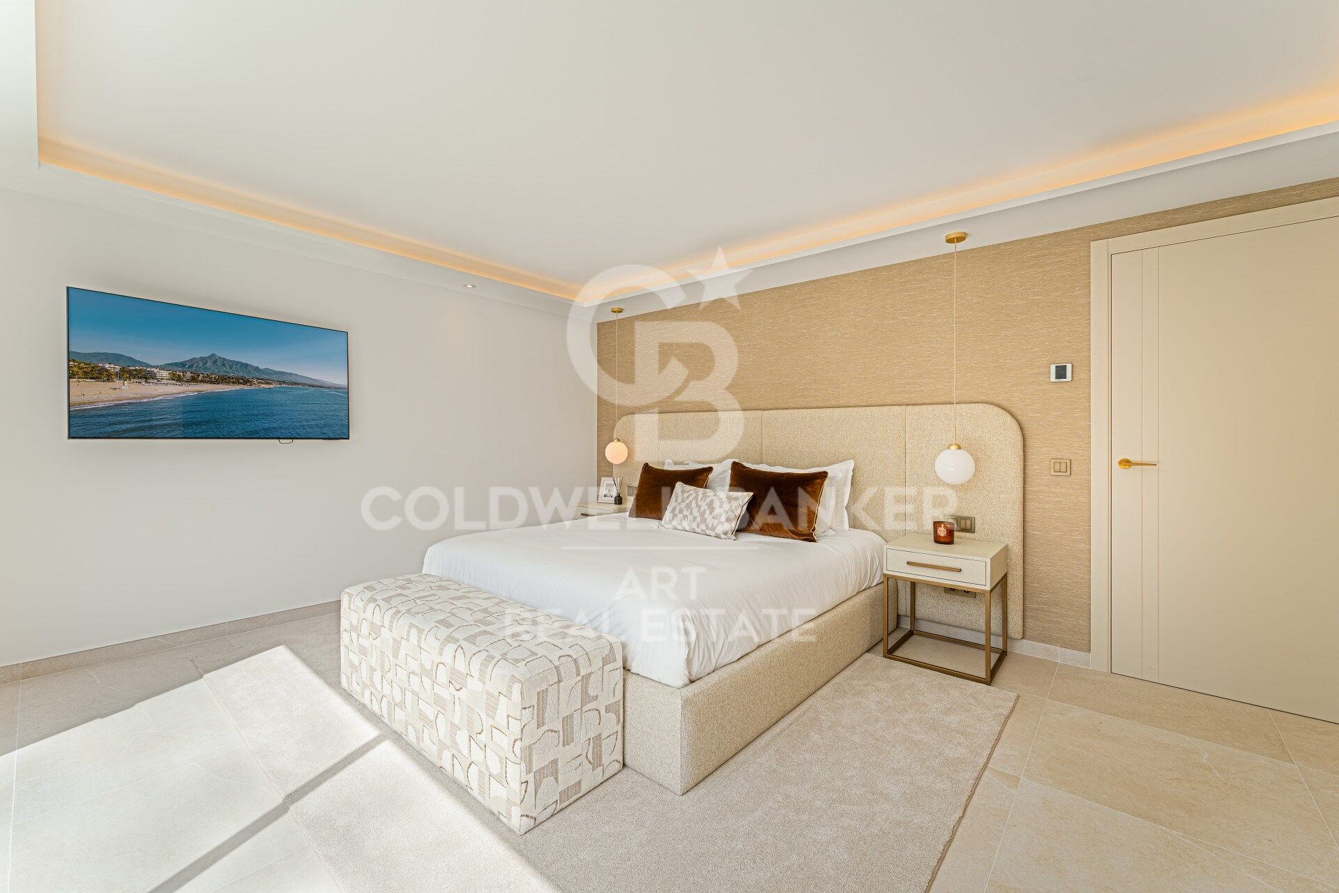 Villa 4 Bedrooms Duplex Sale Marbella
