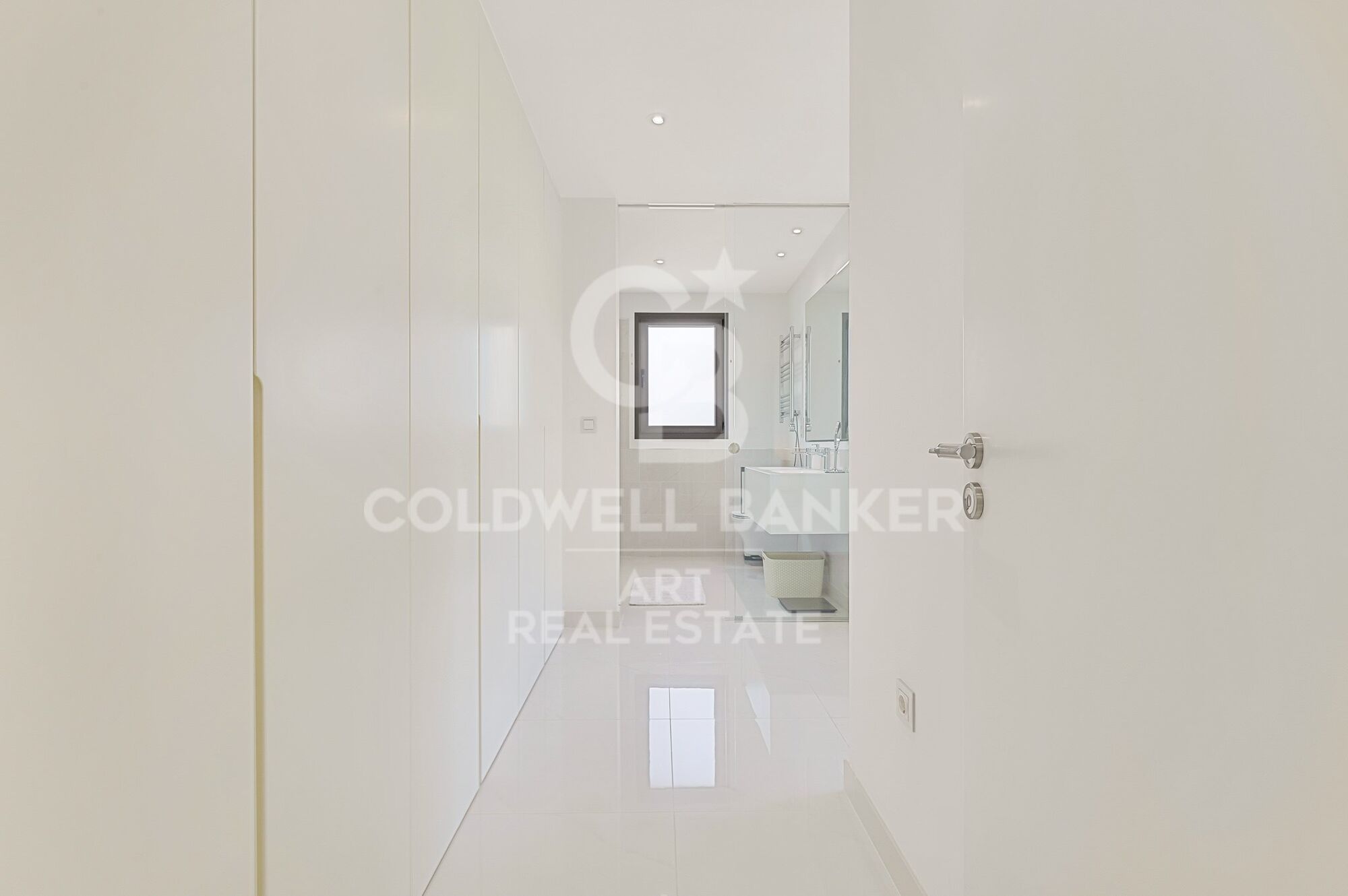 Exclusive 3-Bedroom Apartment for Rent in Nueva Atalaya