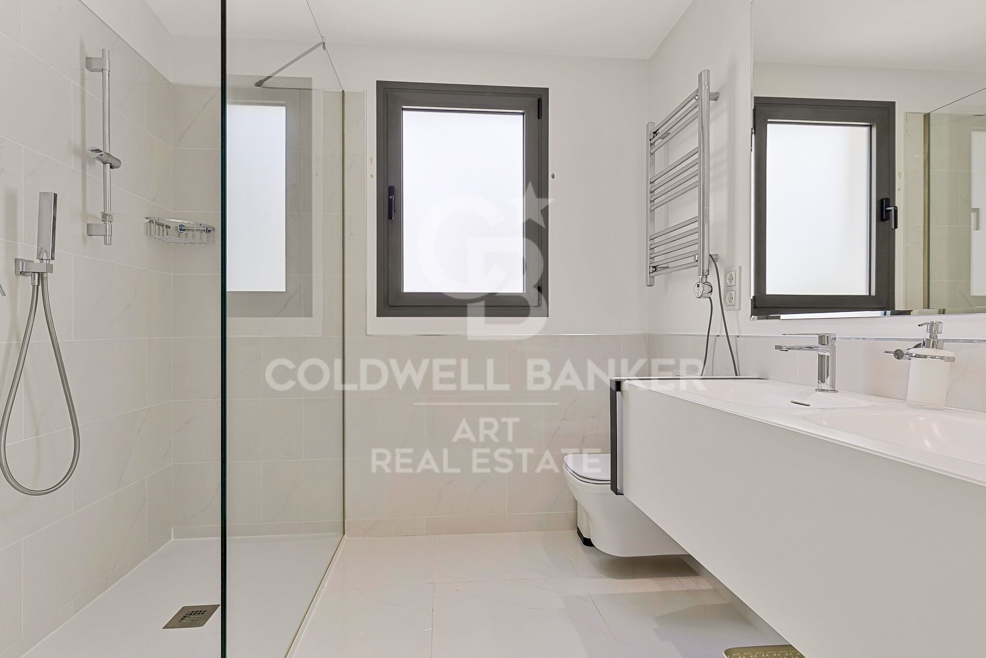 Exclusive 3-Bedroom Apartment for Rent in Nueva Atalaya