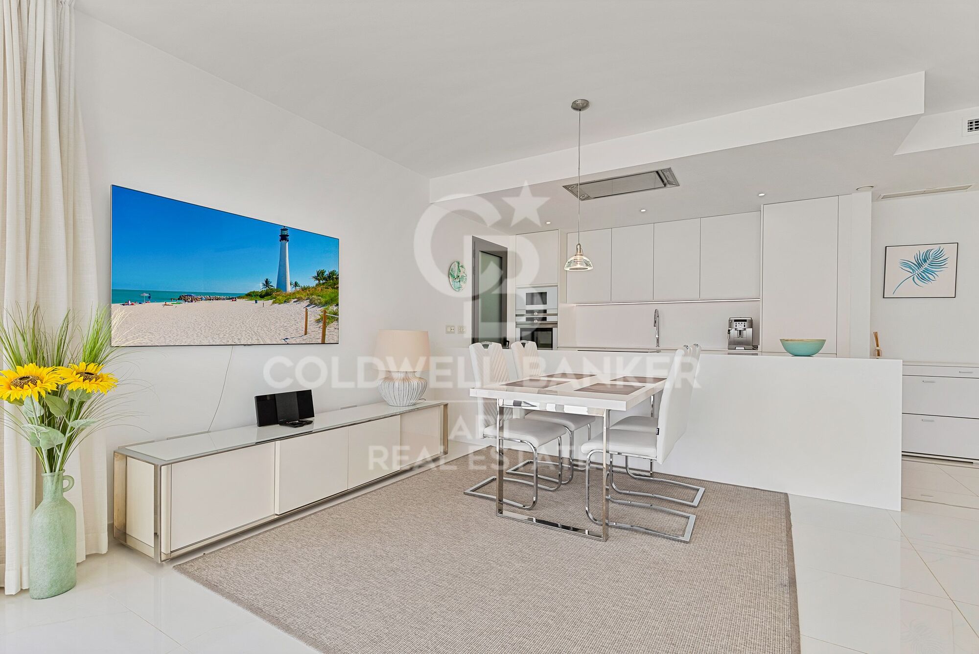 Exclusivo apartamento de 3 dormitorios en alquiler en Nueva Atalaya.