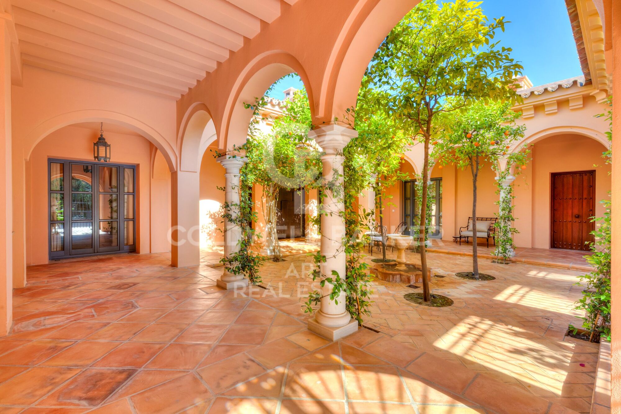 Exceptionnelle villa de luxe entièrement rénovée avec d'impressionnantes vues panoramiques sur la mer à Villa Padierna