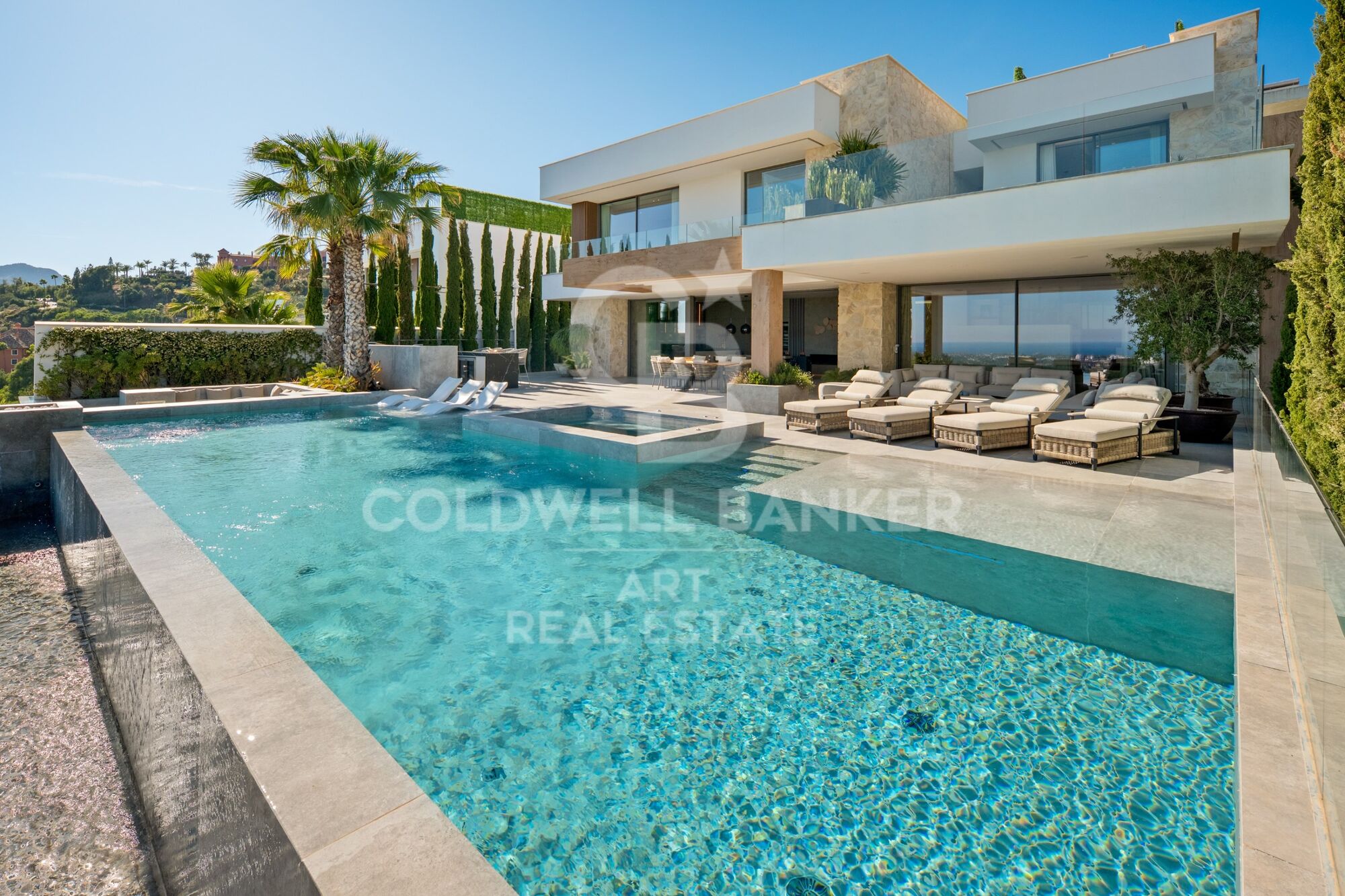 Exclusiva residencia contemporánea con vistas al mar en The Hills, La Quinta