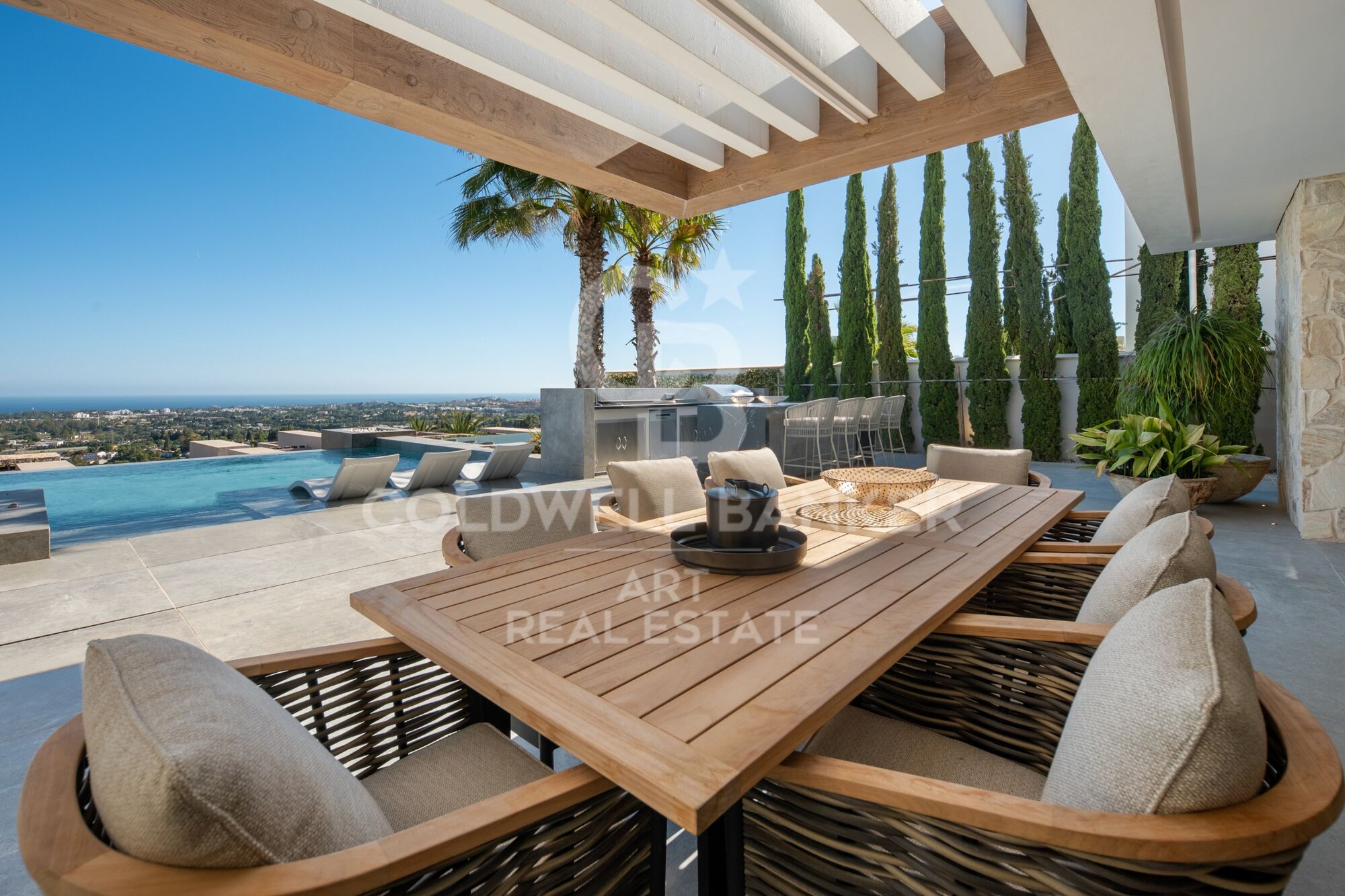 Exclusiva residencia contemporánea con vistas al mar en The Hills, La Quinta