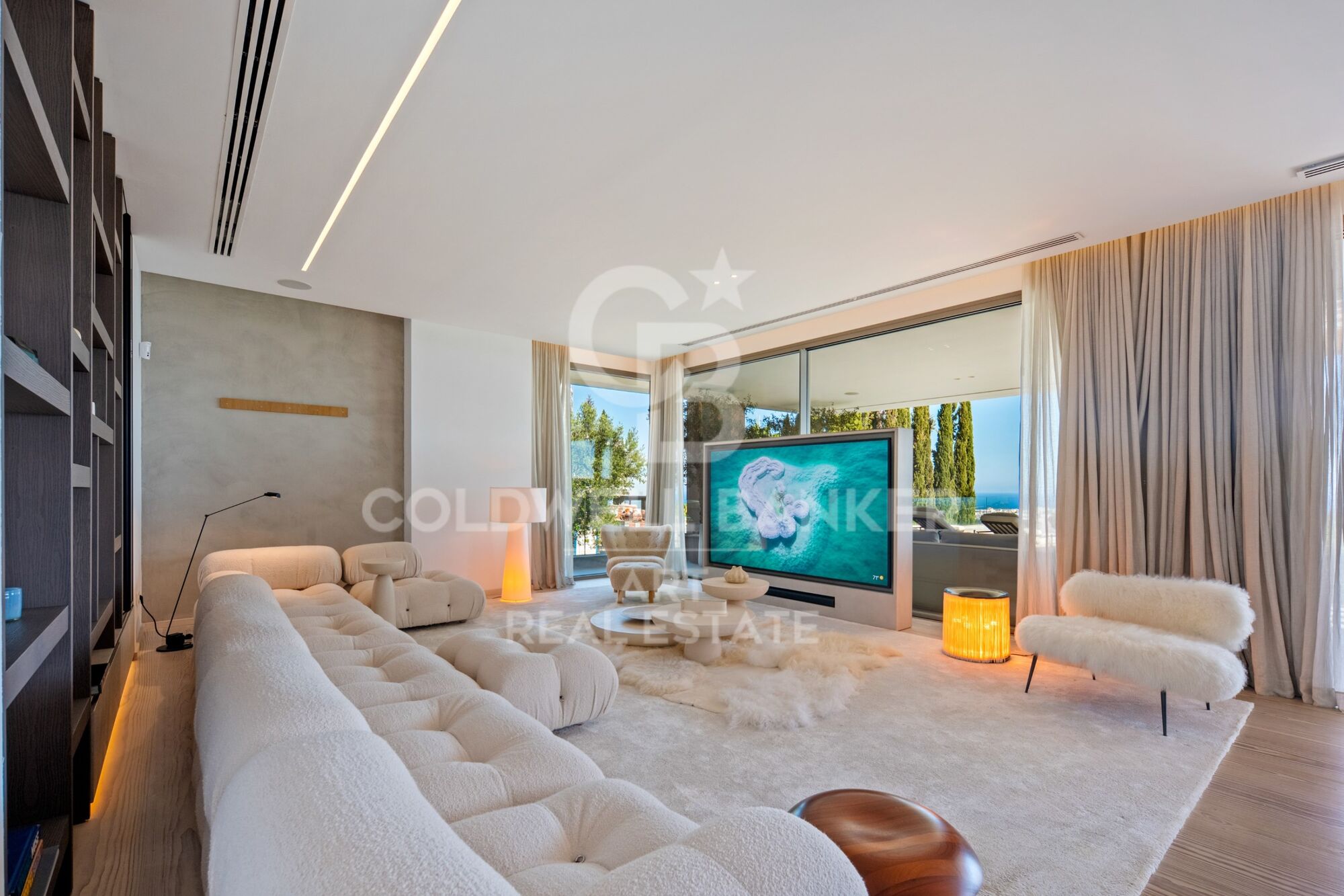 Exclusiva residencia contemporánea con vistas al mar en The Hills, La Quinta