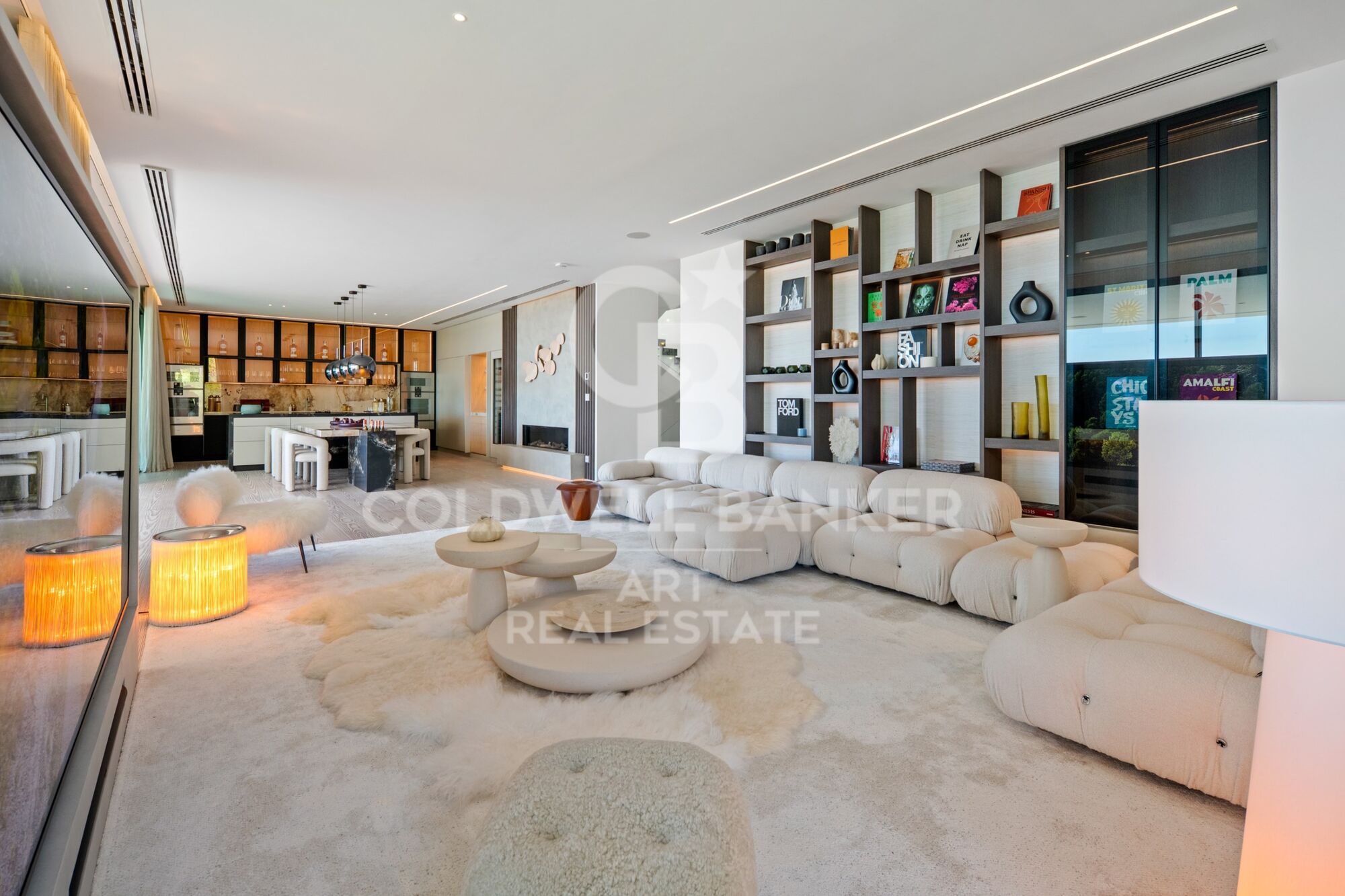 Exclusiva residencia contemporánea con vistas al mar en The Hills, La Quinta