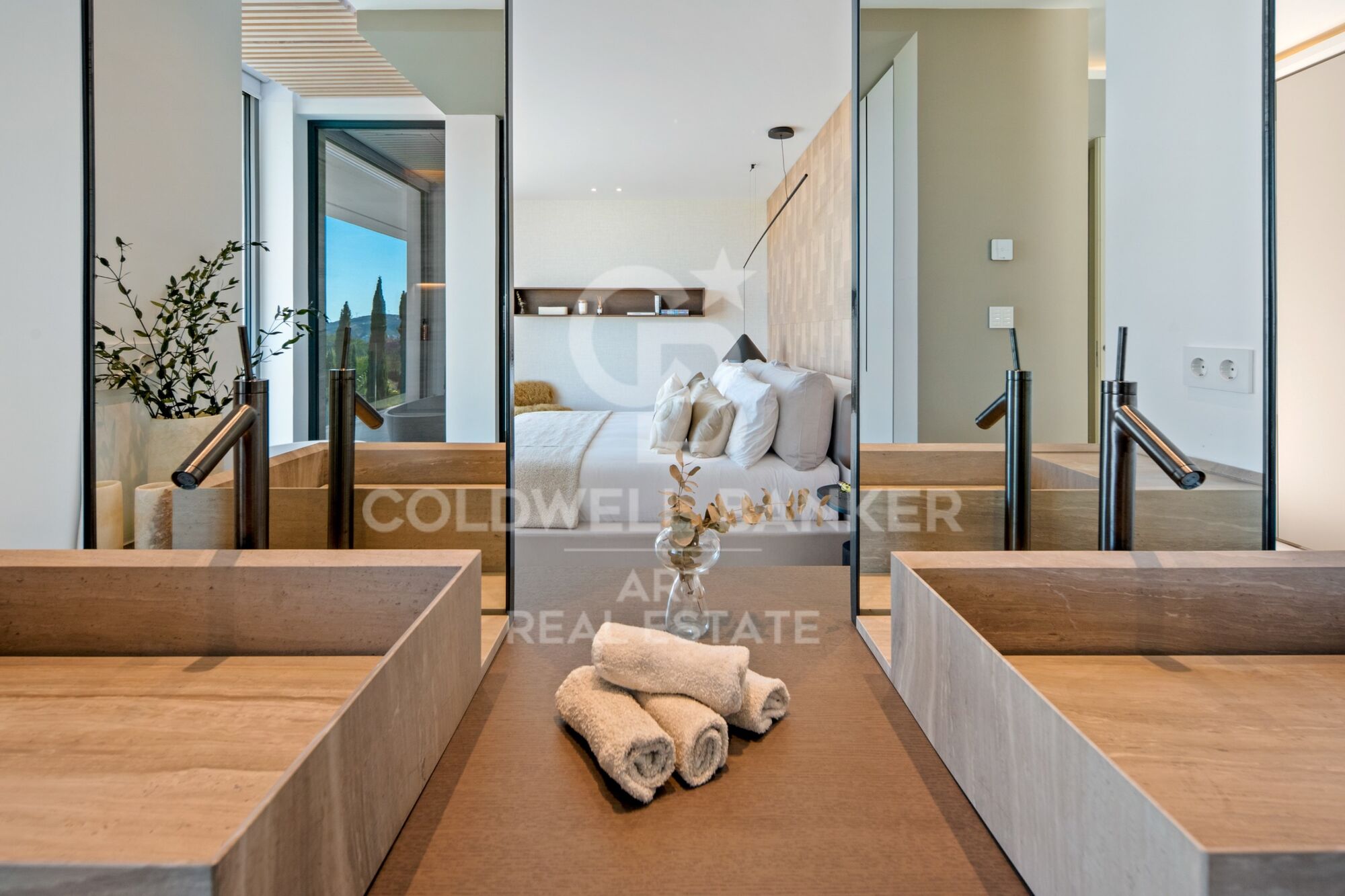Exclusiva residencia contemporánea con vistas al mar en The Hills, La Quinta