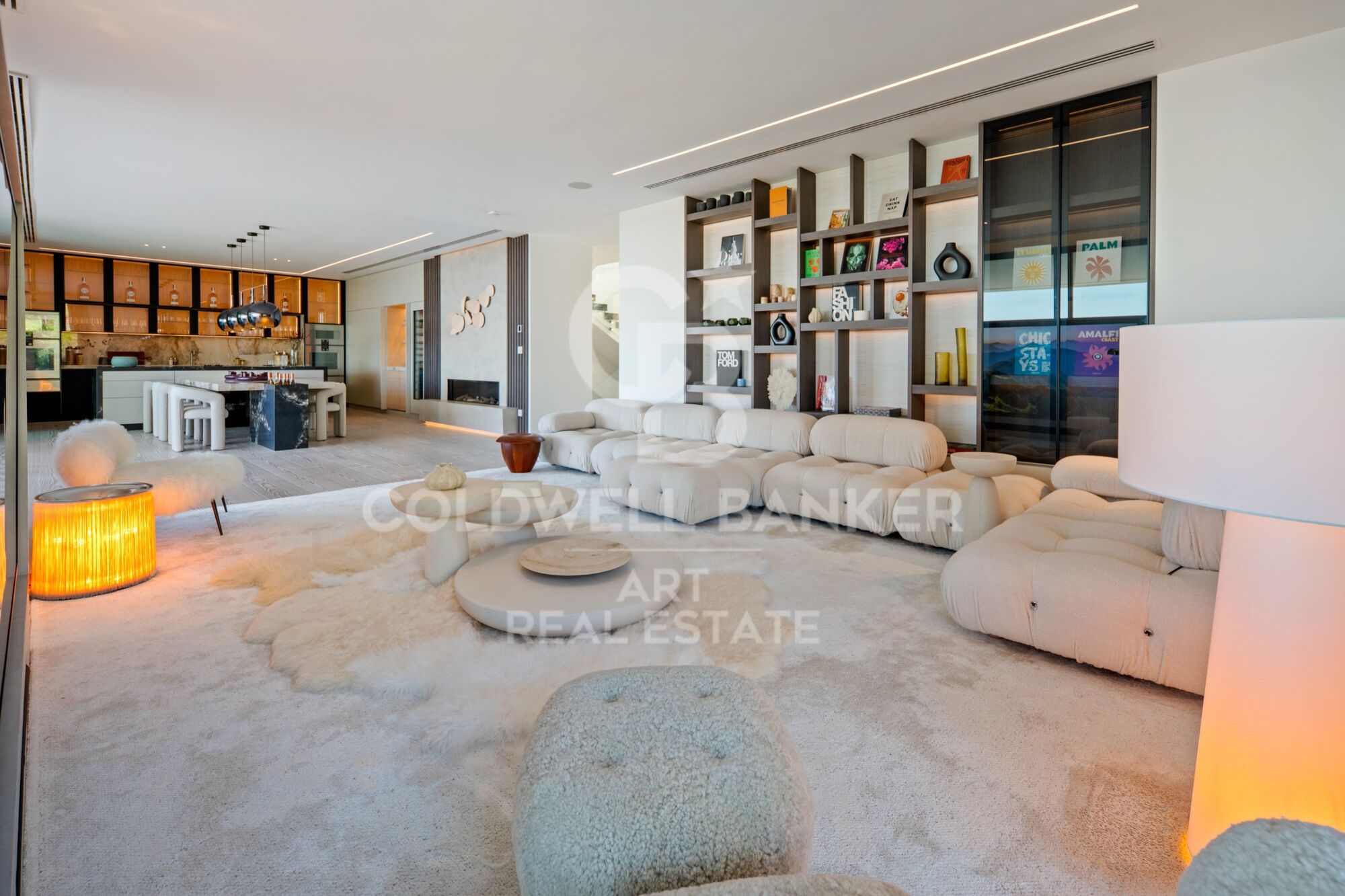 Exclusiva residencia contemporánea con vistas al mar en The Hills, La Quinta