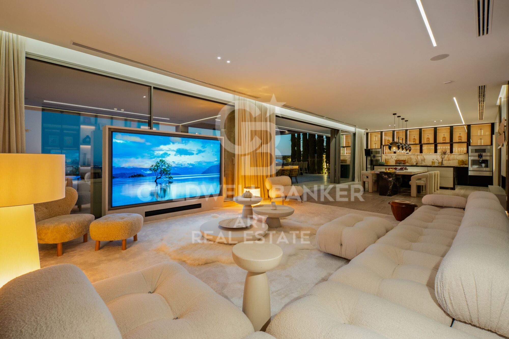 Exclusiva residencia contemporánea con vistas al mar en The Hills, La Quinta