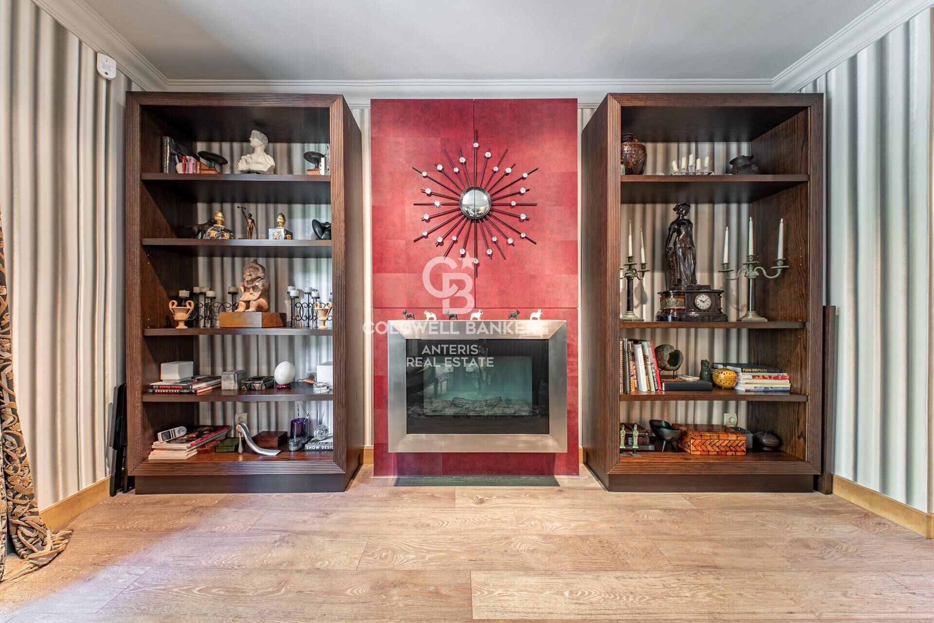 Exclusive apartment on Enric Granados - furnished and decorated with exquisite taste