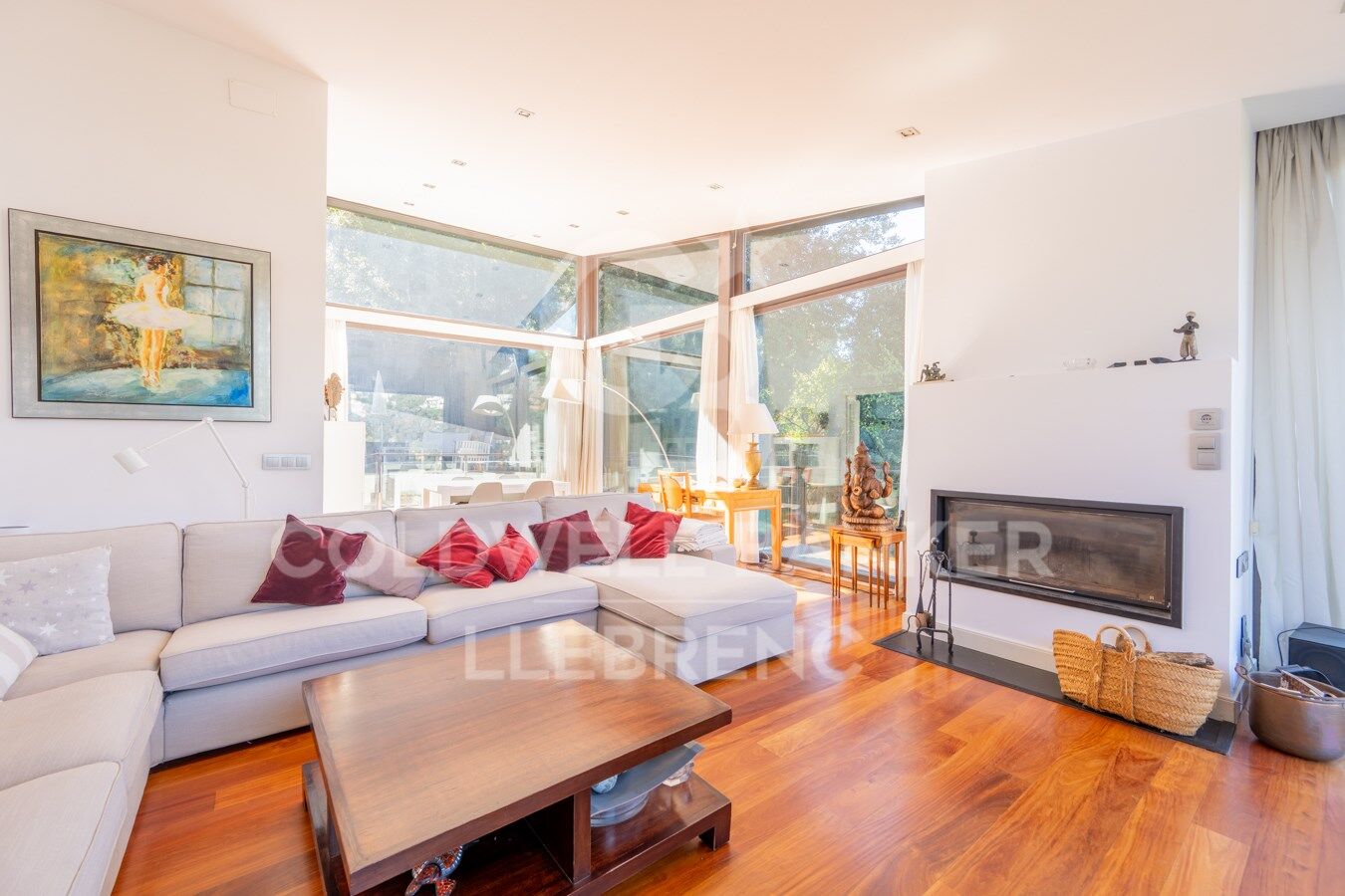 Wonderful, super bright house with garden in a privileged environment