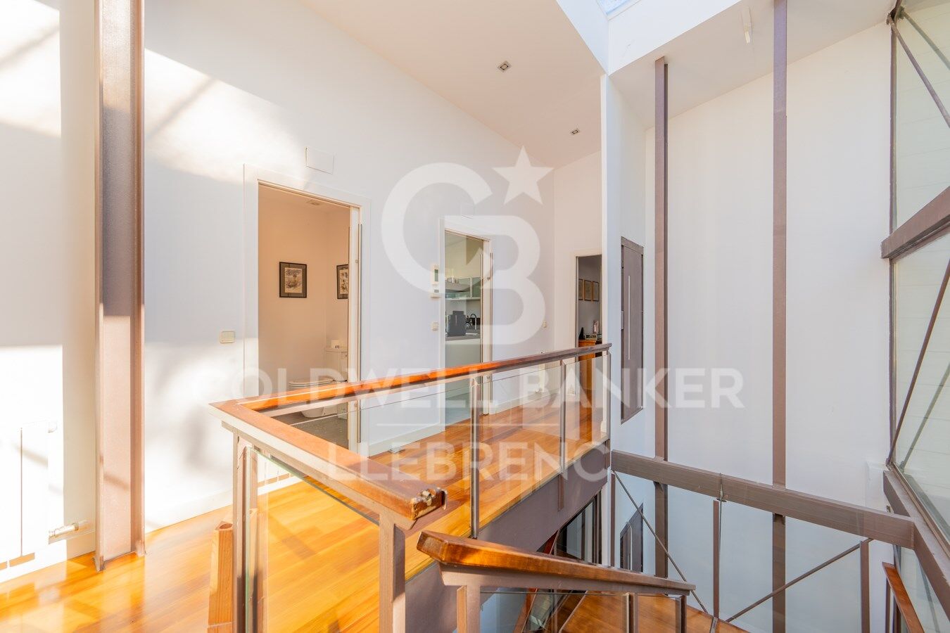 Wonderful, super bright house with garden in a privileged environment