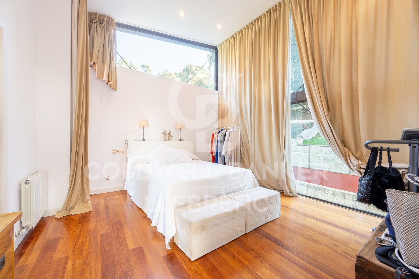 Wonderful, super bright house with garden in a privileged environment