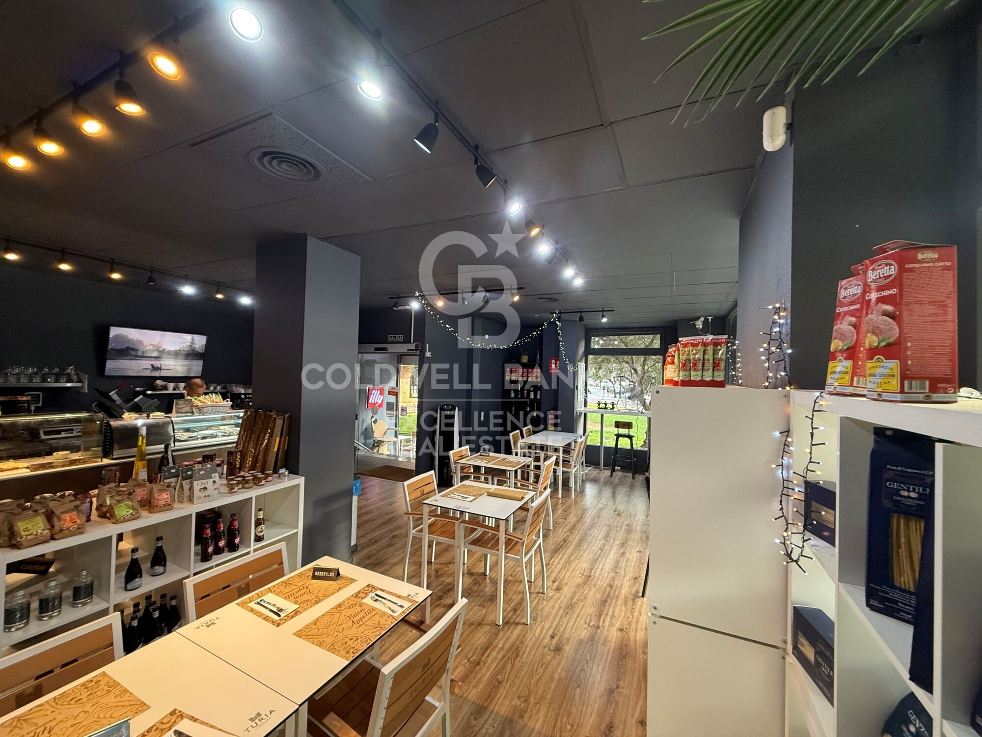 Pierino | Restaurant Italien Premium à Reprendre face au Stade Mestalla avec une Marque Reconnue