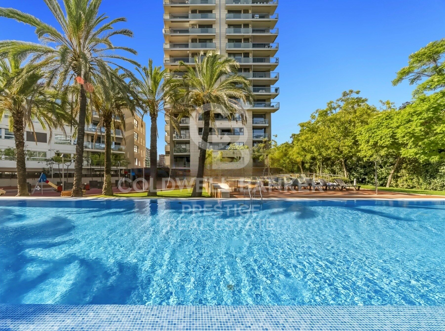 Penthouse with Terrace in Illa del Bosc, Diagonal Mar